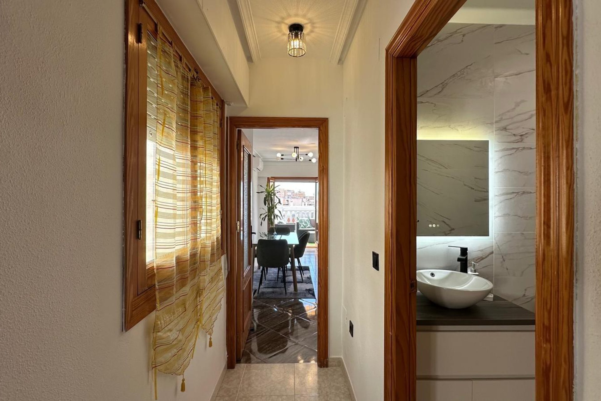 Revânzare - Apartament -
Torrevieja - Centro