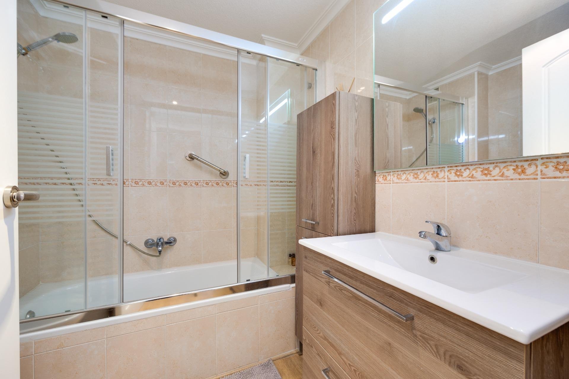 Revânzare - Apartament -
Torrevieja - Centro