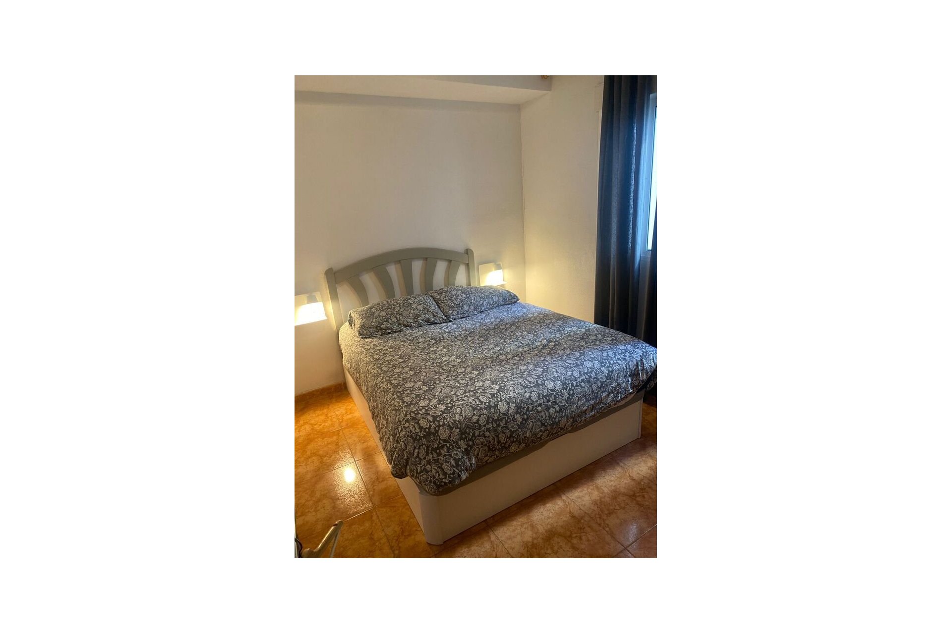 Revânzare - Apartament -
Torrevieja - Centro