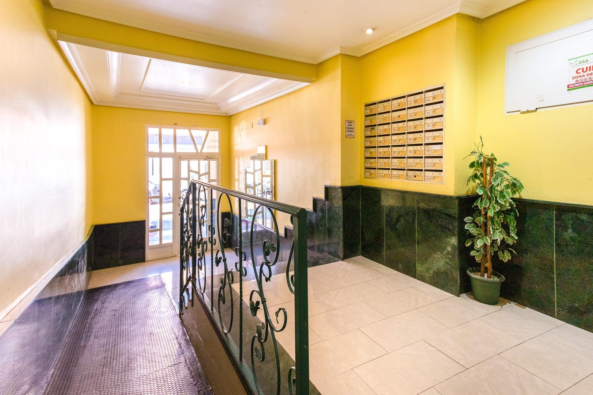 Revânzare - Apartament -
Torrevieja - Centro