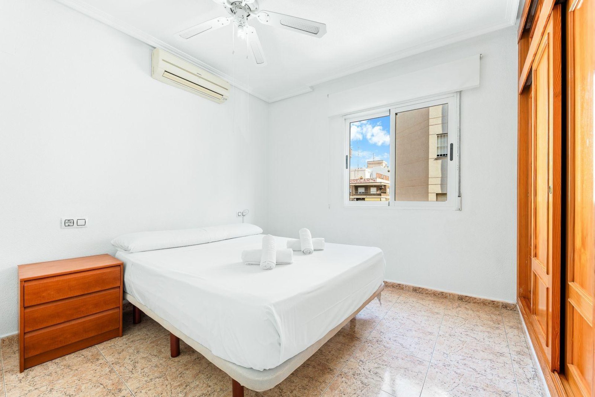 Revânzare - Apartament -
Torrevieja - Centro