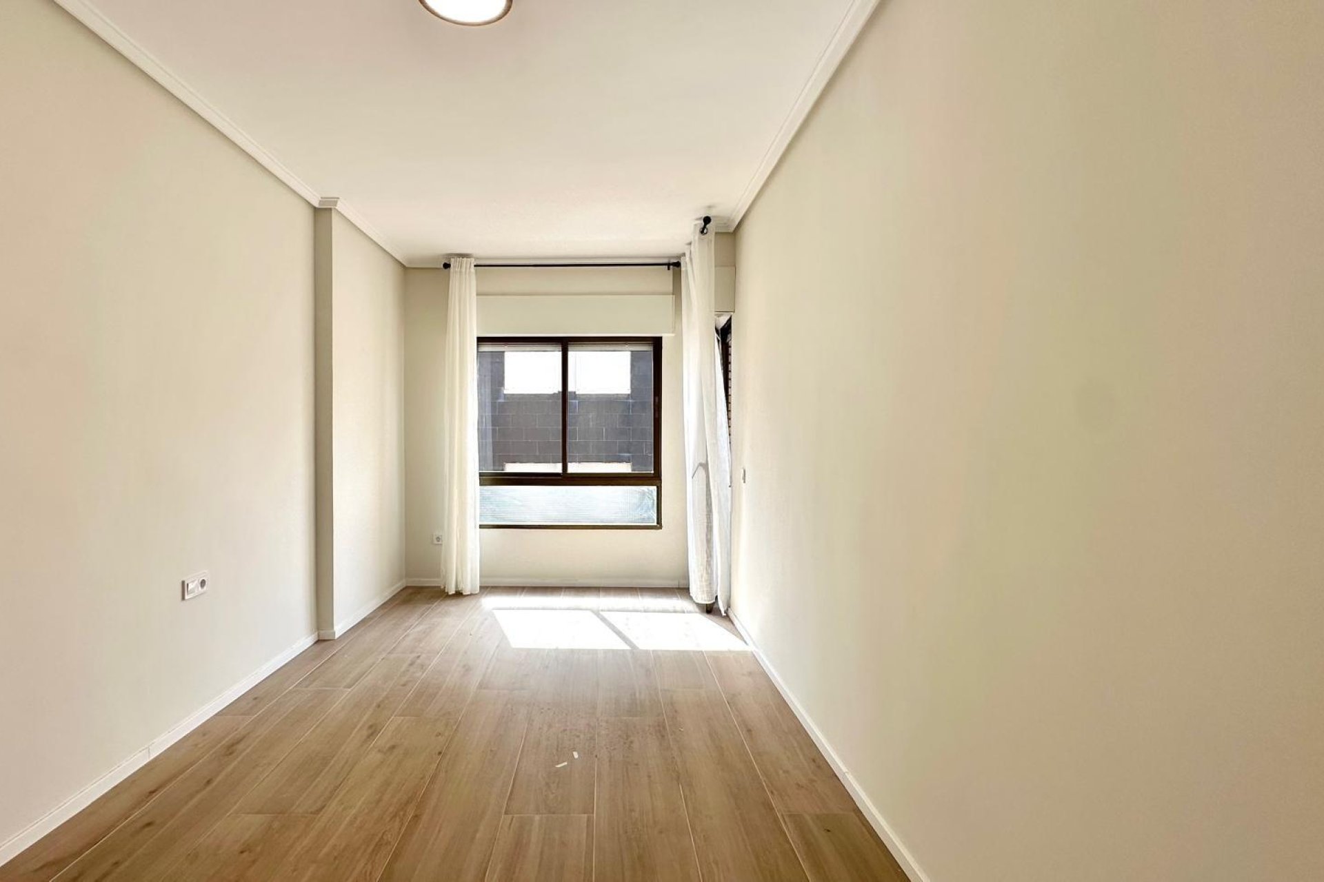 Revânzare - Apartament -
Torrevieja - Centro