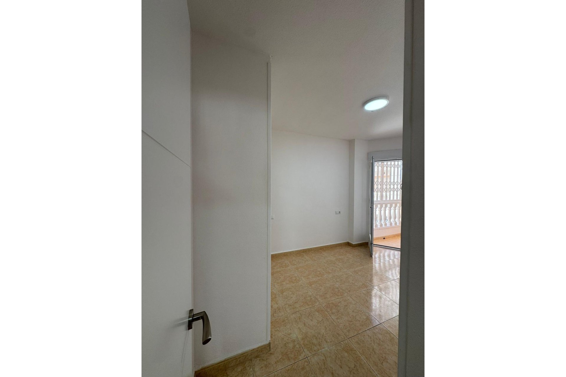Revânzare - Apartament -
Torrevieja - Centro