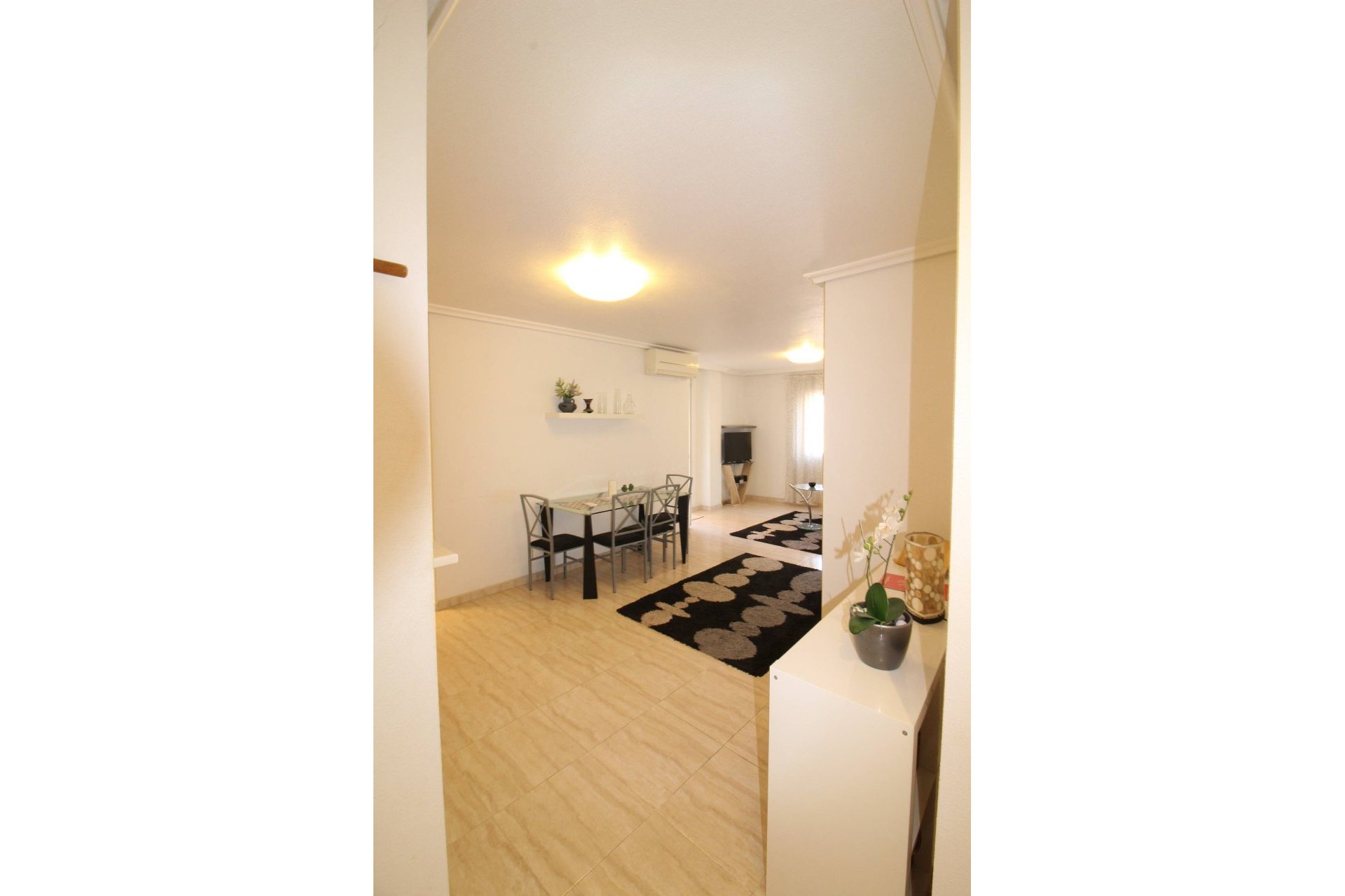 Revânzare - Apartament -
Torrevieja - Centro