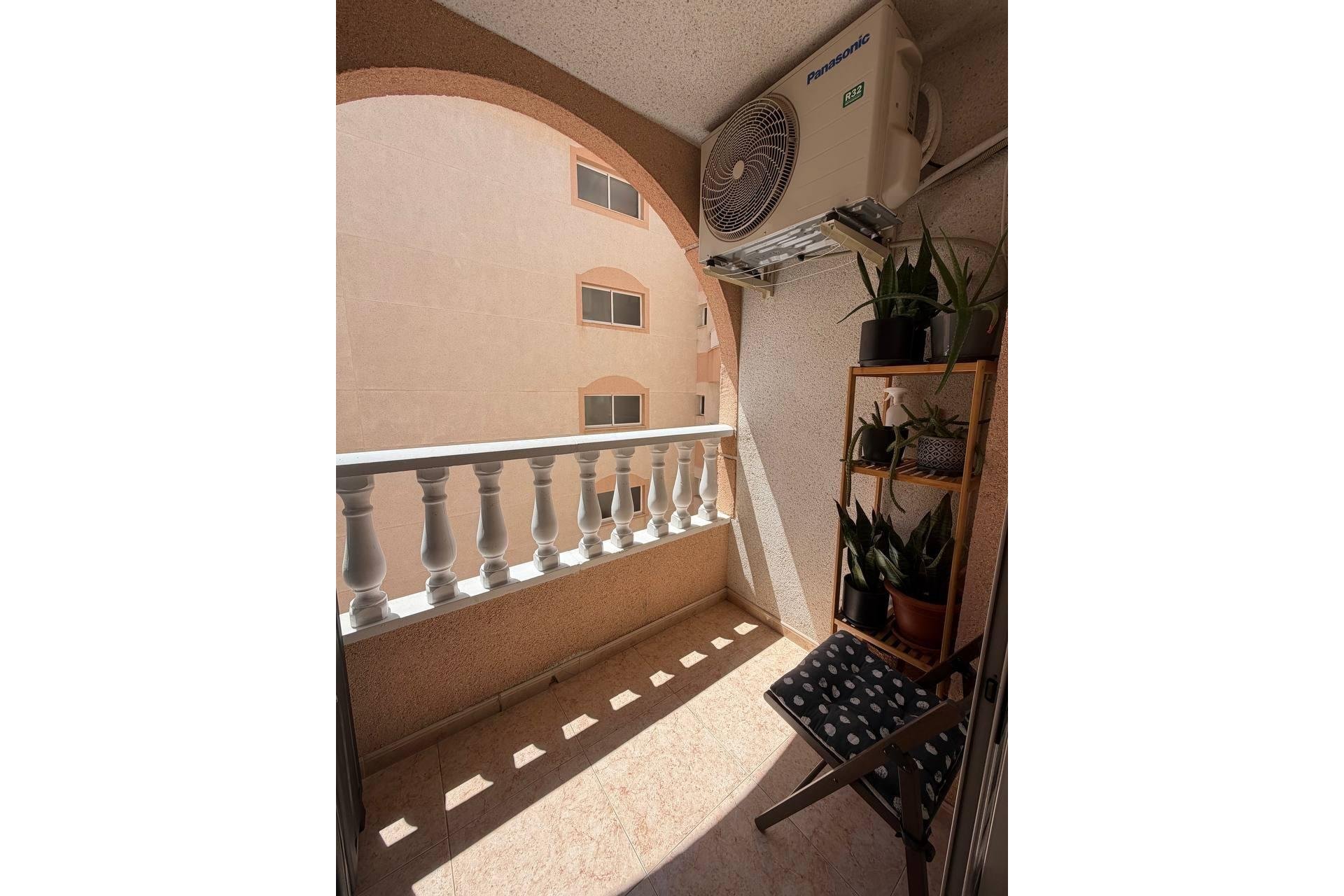 Revânzare - Apartament -
Torrevieja - Centro