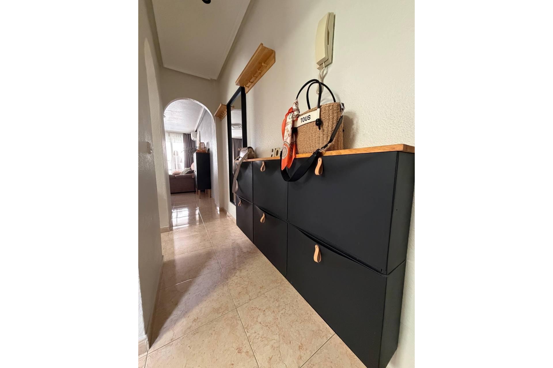 Revânzare - Apartament -
Torrevieja - Centro