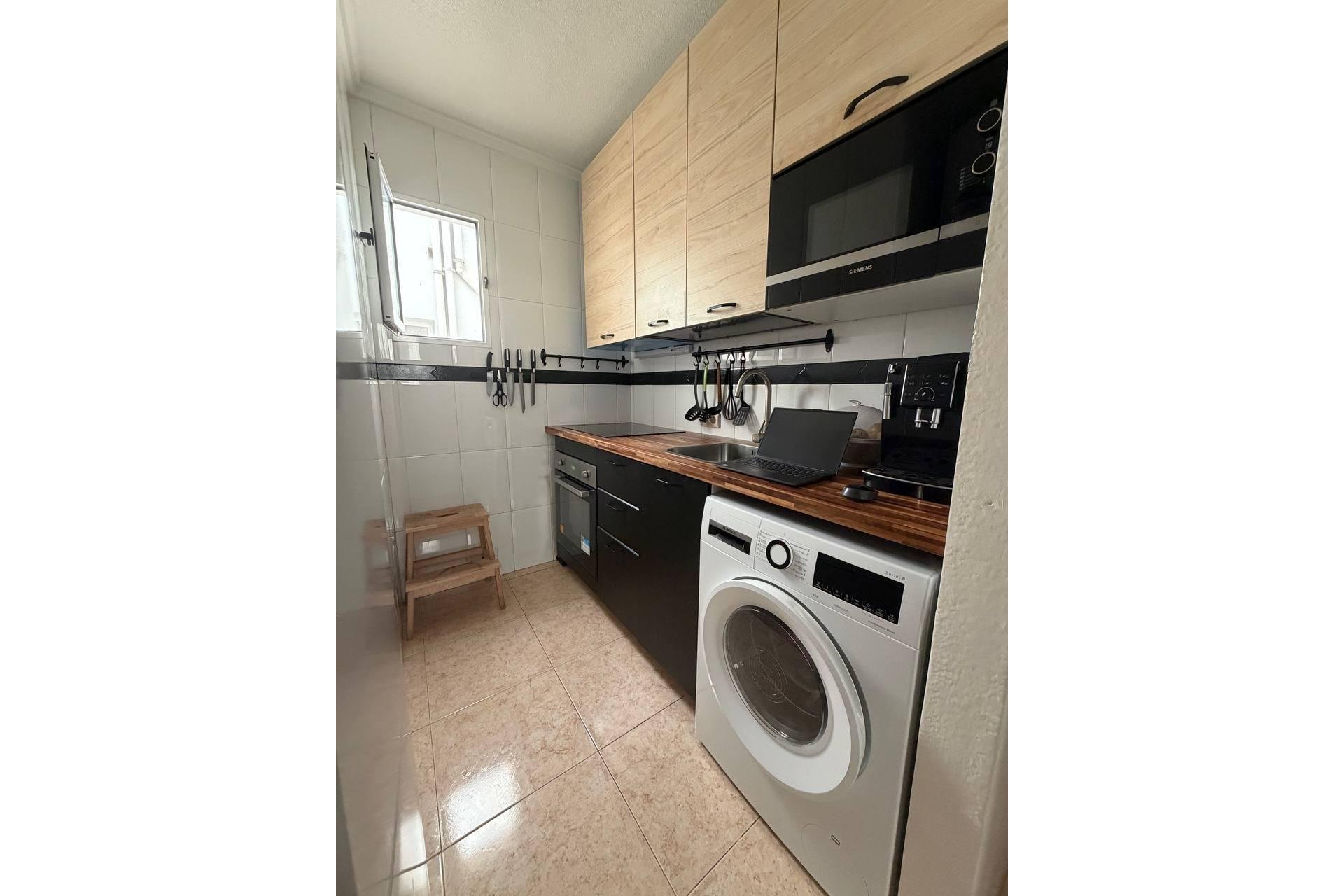 Revânzare - Apartament -
Torrevieja - Centro