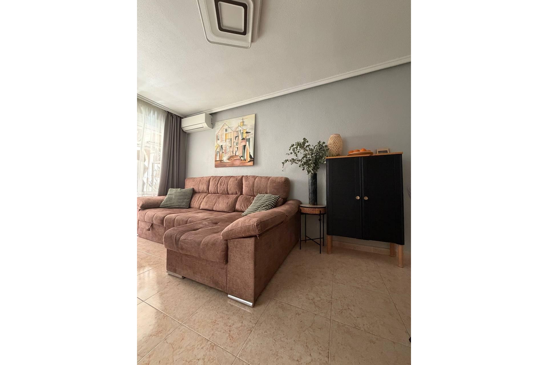 Revânzare - Apartament -
Torrevieja - Centro