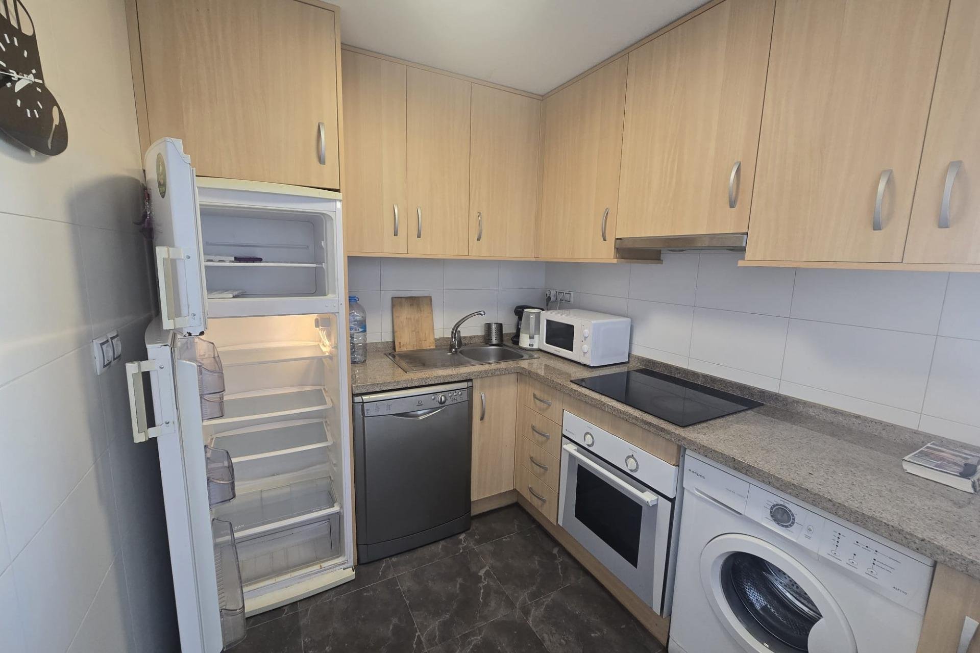 Revânzare - Apartament -
Torrevieja - Centro