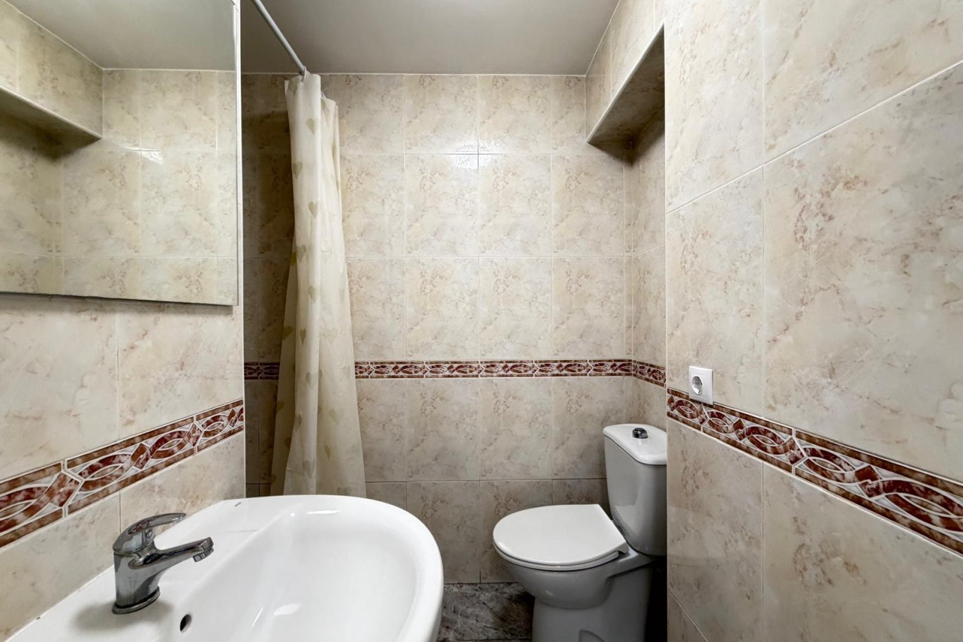 Revânzare - Apartament -
Torrevieja - Centro