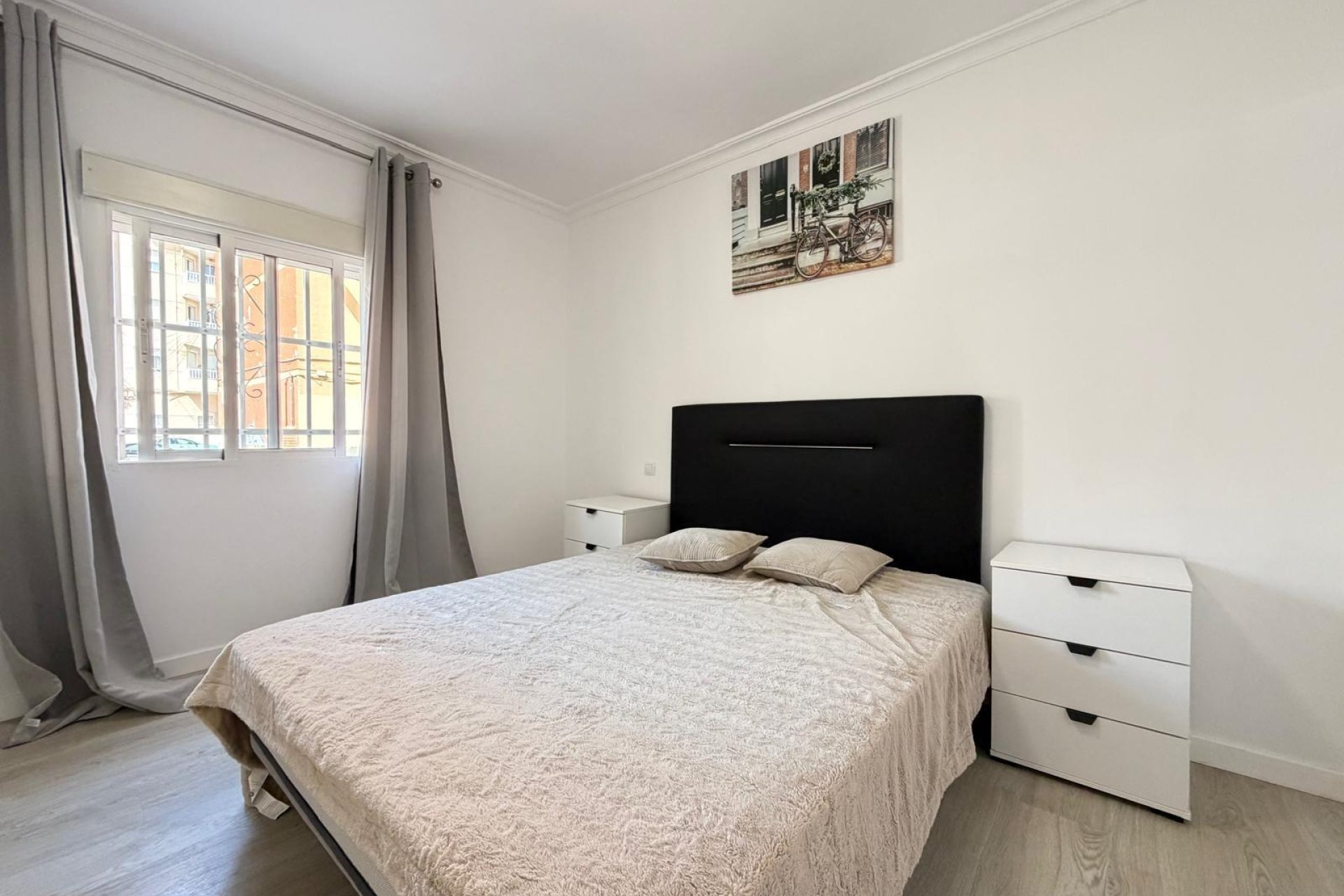 Revânzare - Apartament -
Torrevieja - Centro