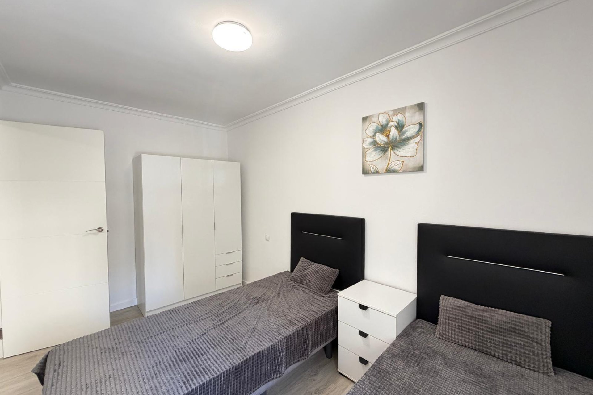 Revânzare - Apartament -
Torrevieja - Centro