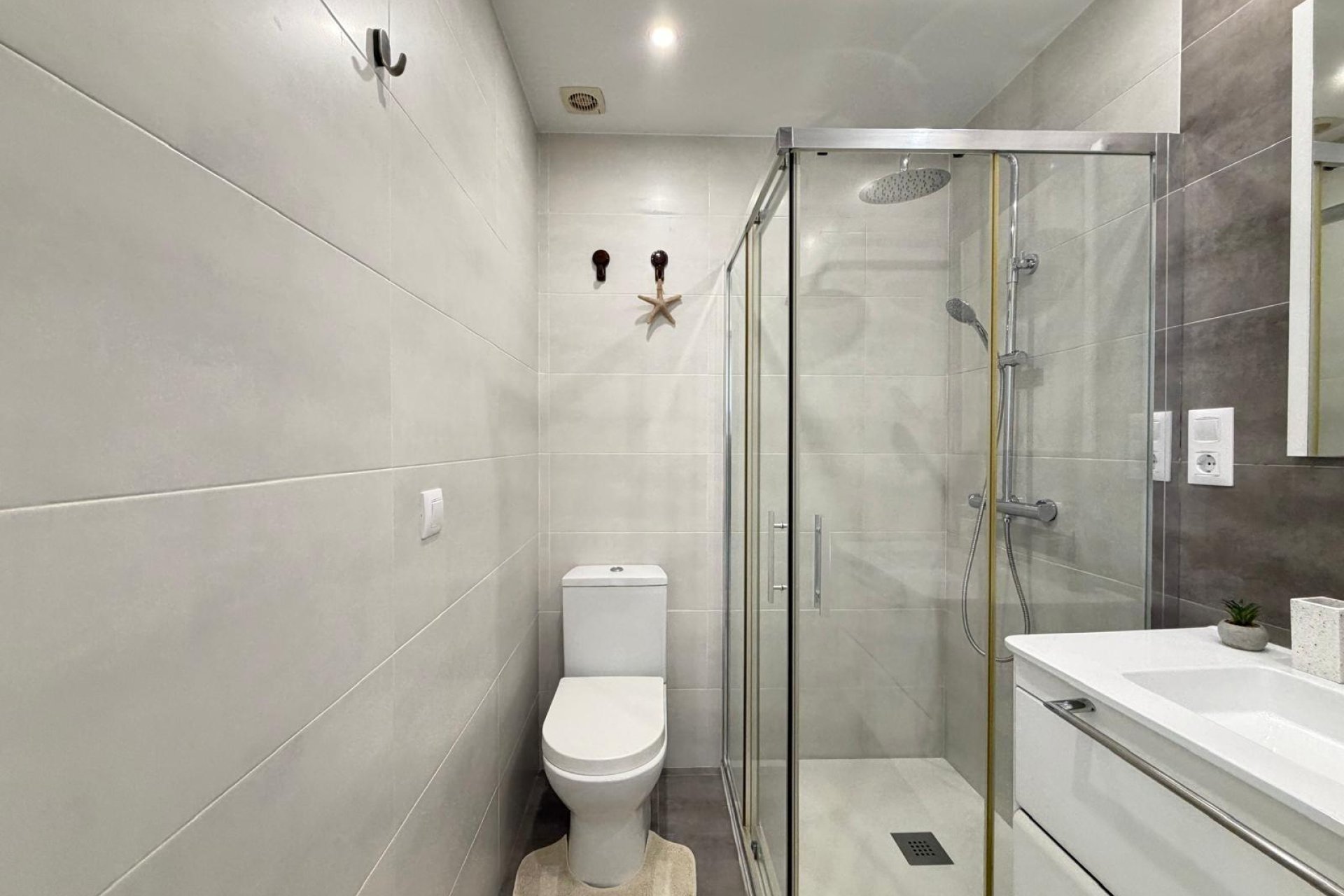 Revânzare - Apartament -
Torrevieja - Centro