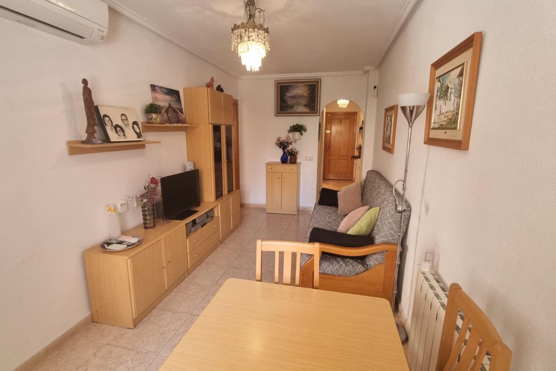 Revânzare - Apartament -
Torrevieja - Centro