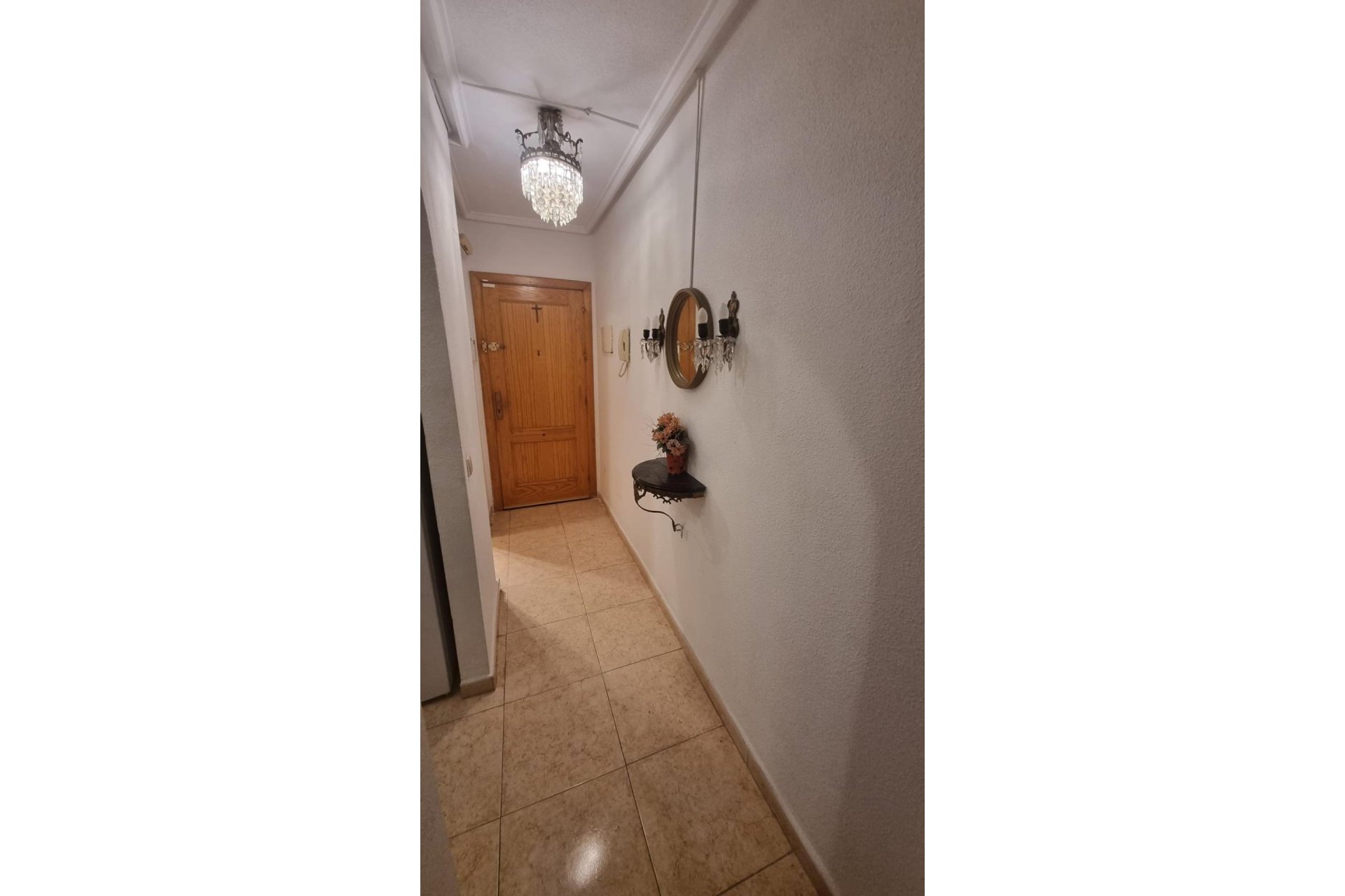 Revânzare - Apartament -
Torrevieja - Centro
