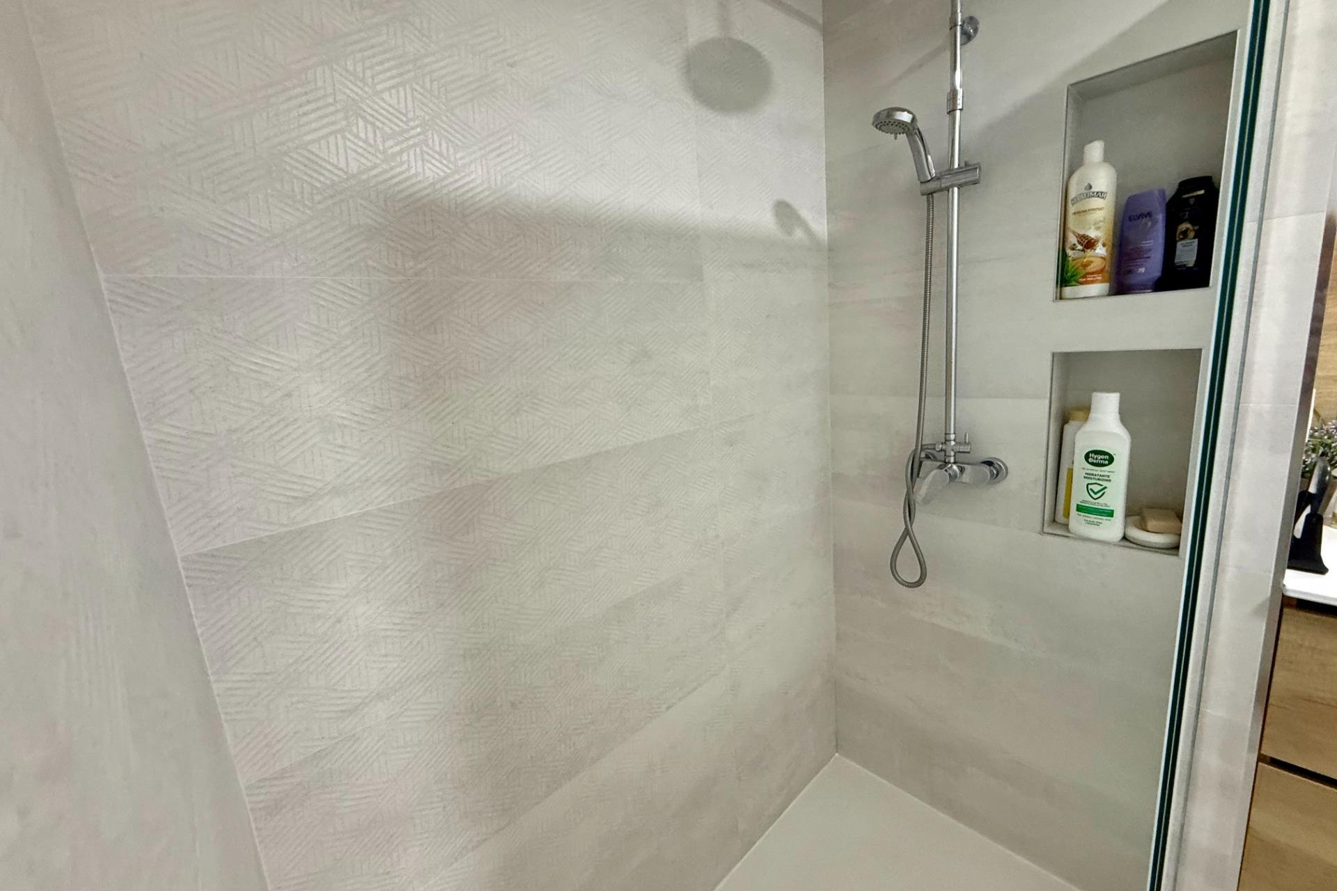 Revânzare - Apartament -
Torrevieja - Centro