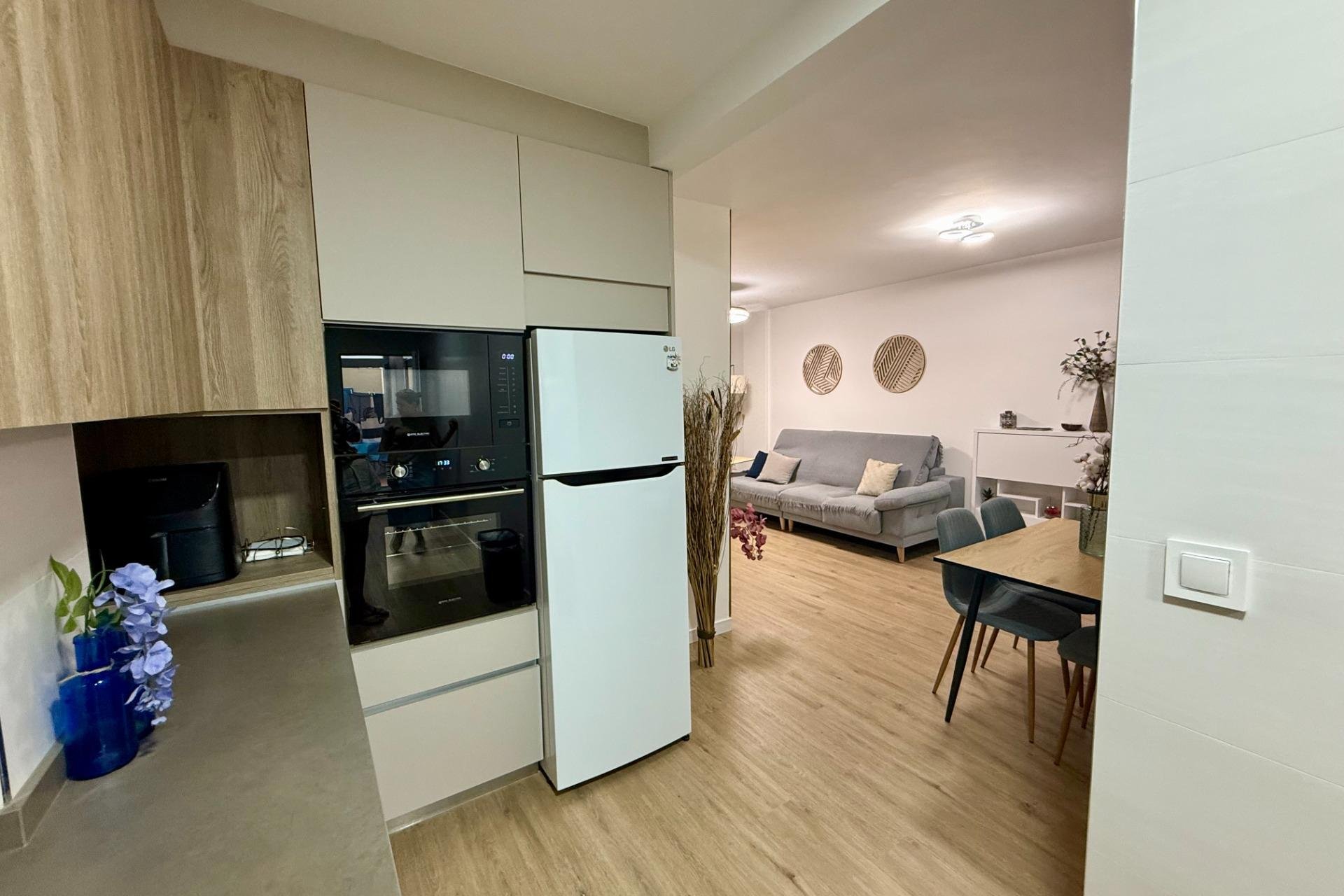 Revânzare - Apartament -
Torrevieja - Centro