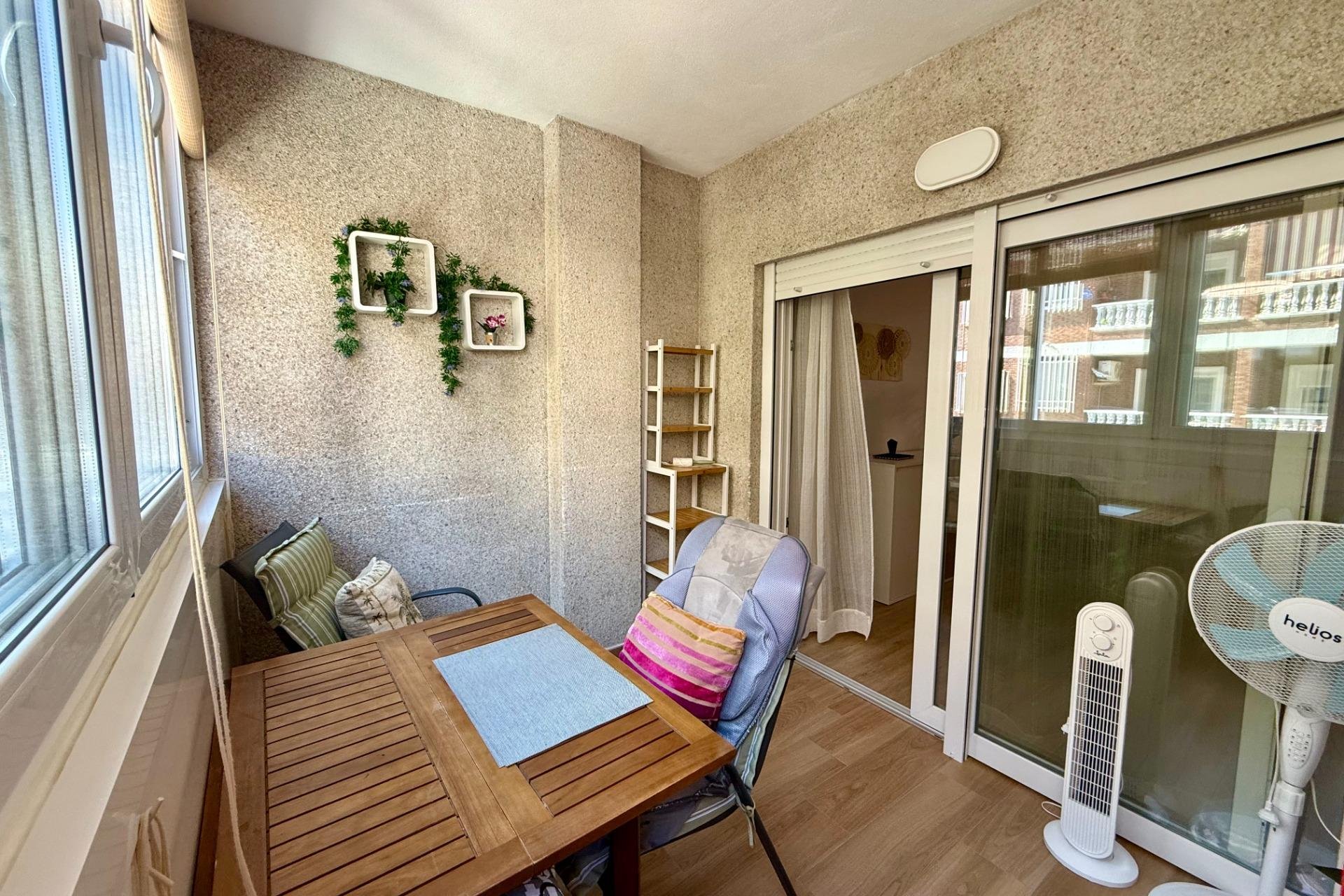 Revânzare - Apartament -
Torrevieja - Centro