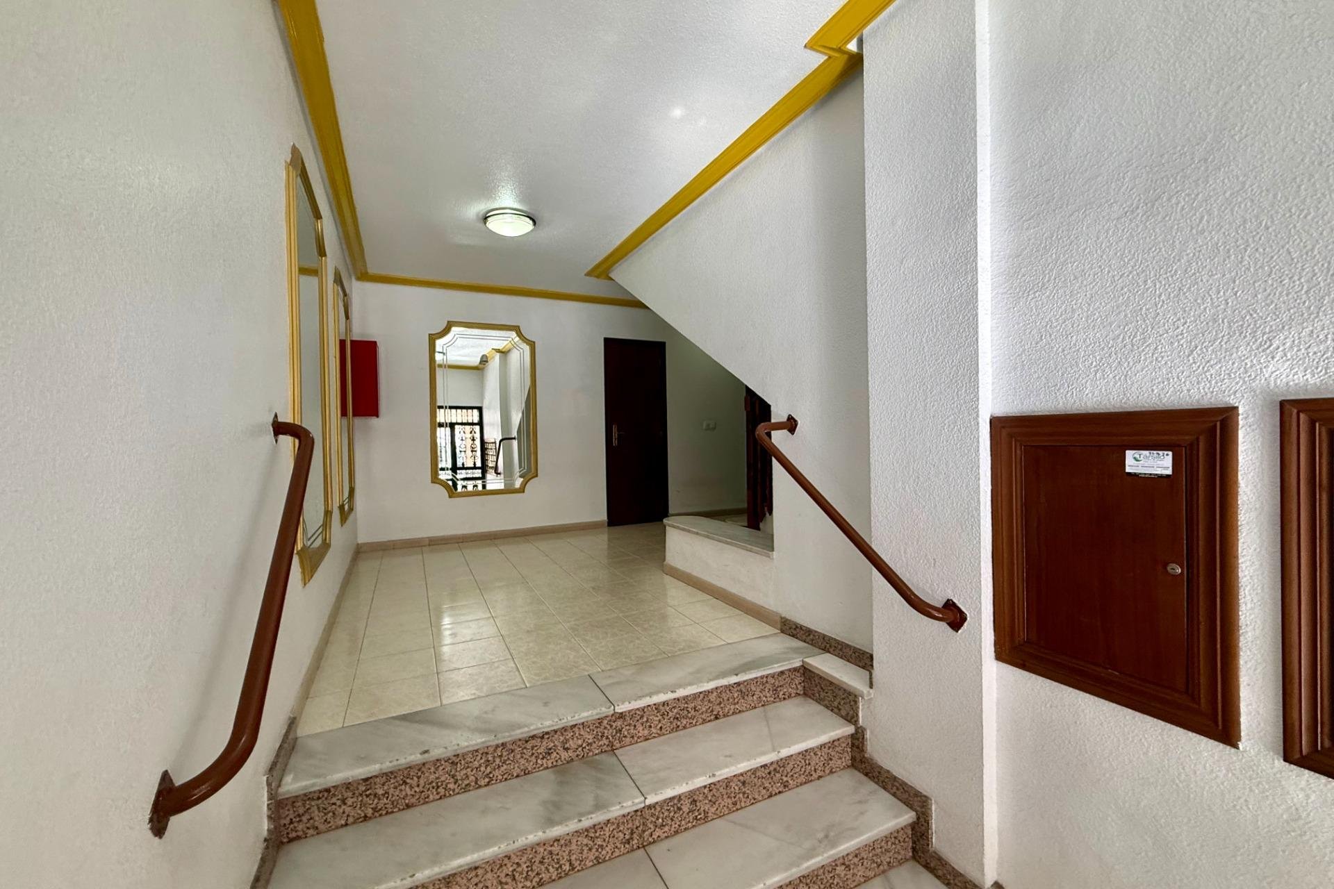 Revânzare - Apartament -
Torrevieja - Centro