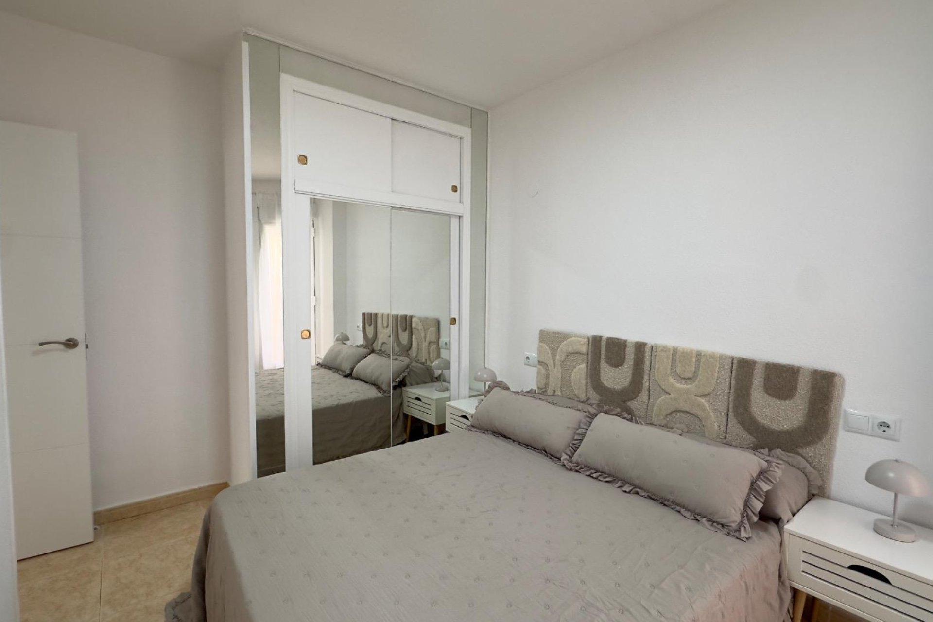 Revânzare - Apartament -
Torrevieja - Centro