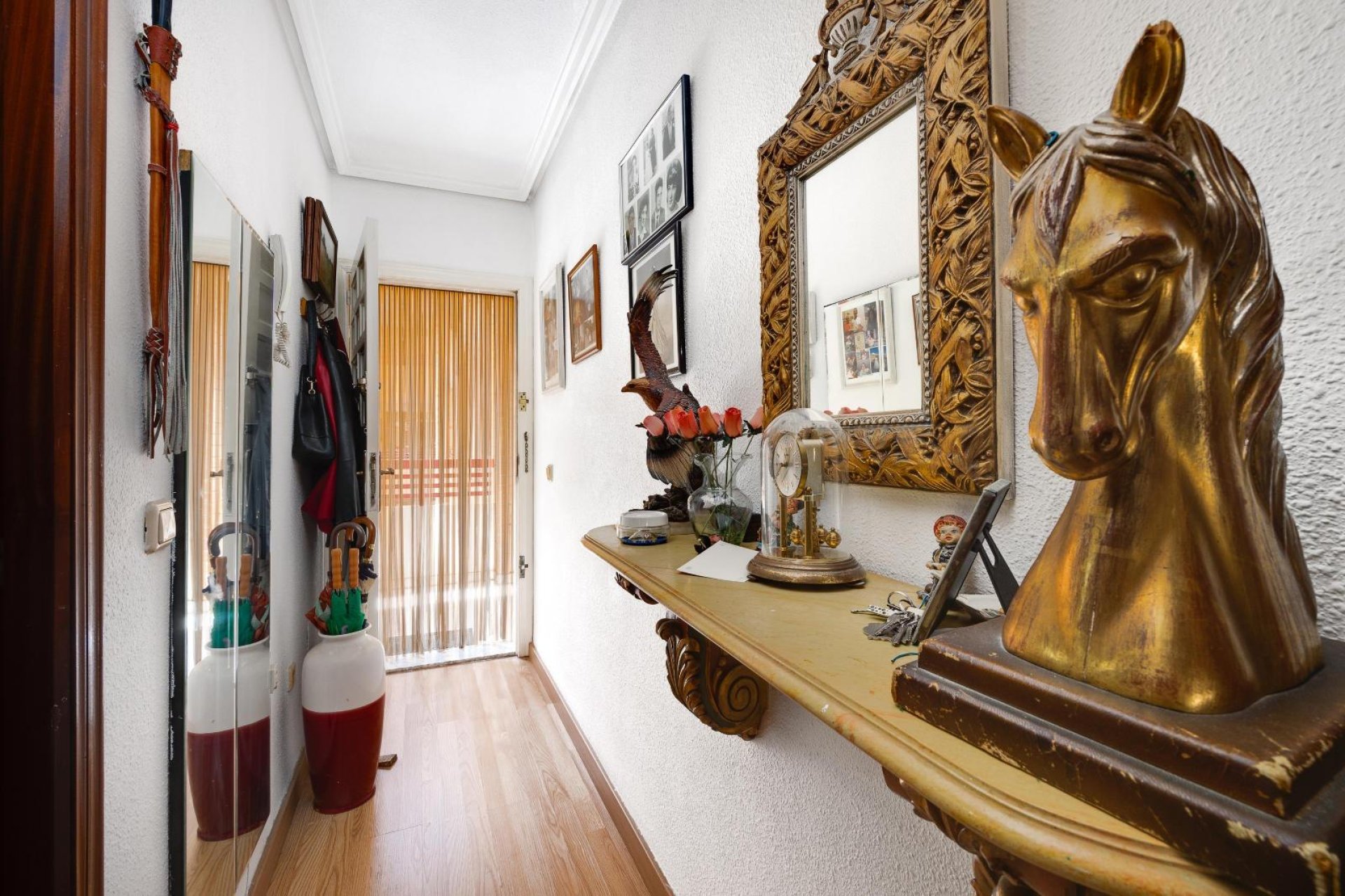 Revânzare - Apartament -
Torrevieja - Centro
