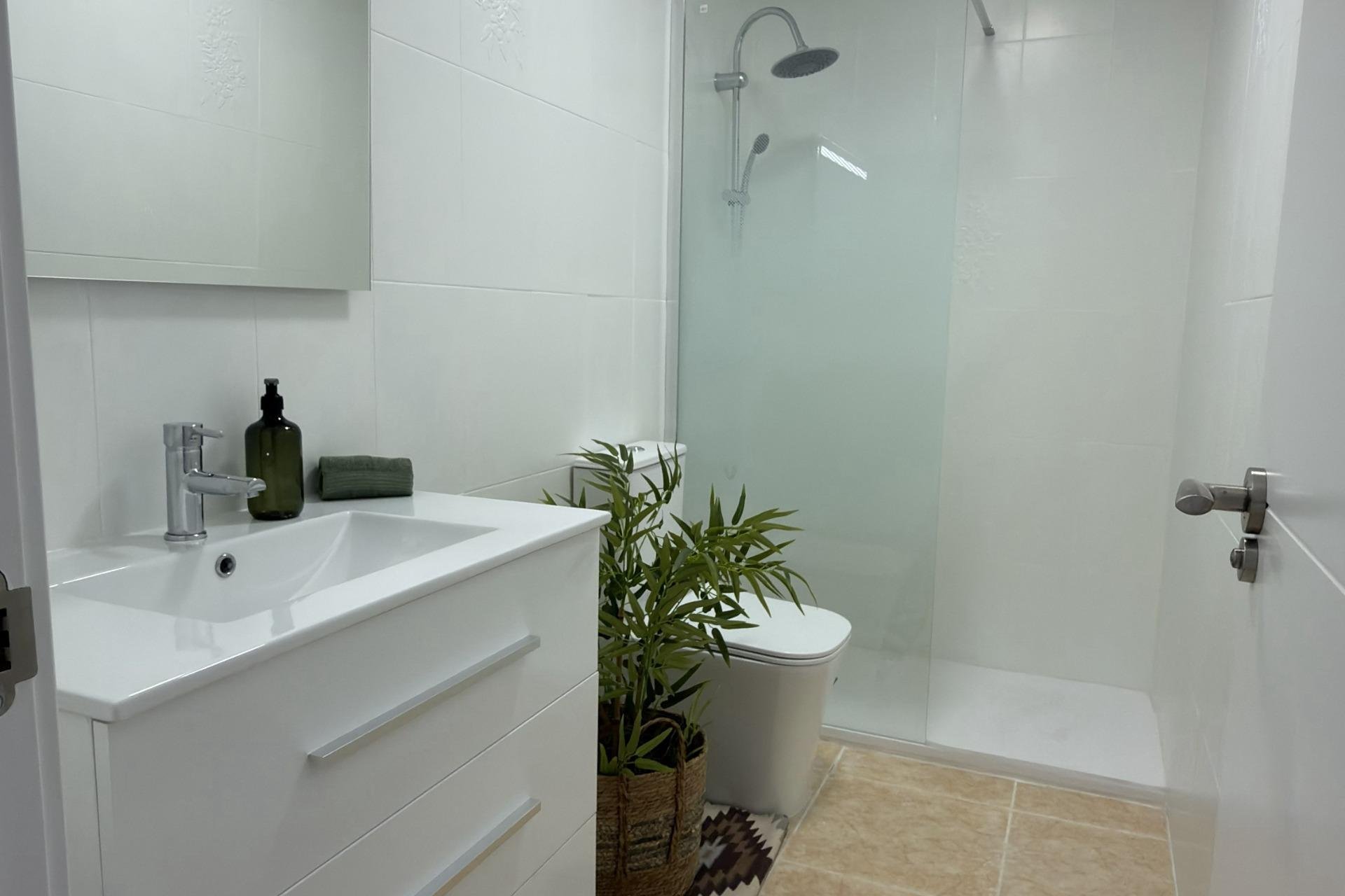 Revânzare - Apartament -
Torrevieja - Centro