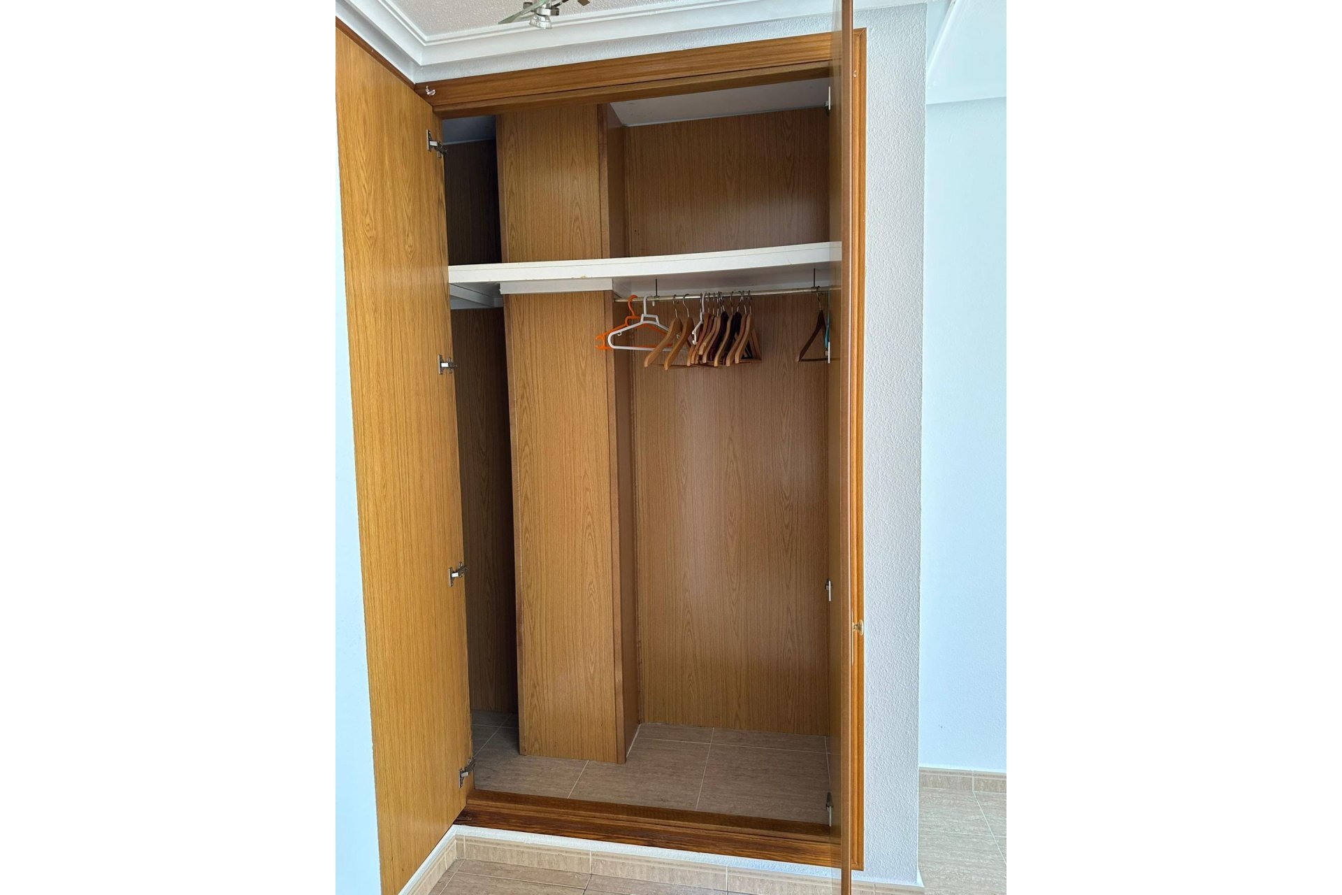 Revânzare - Apartament -
Torrevieja - Centro