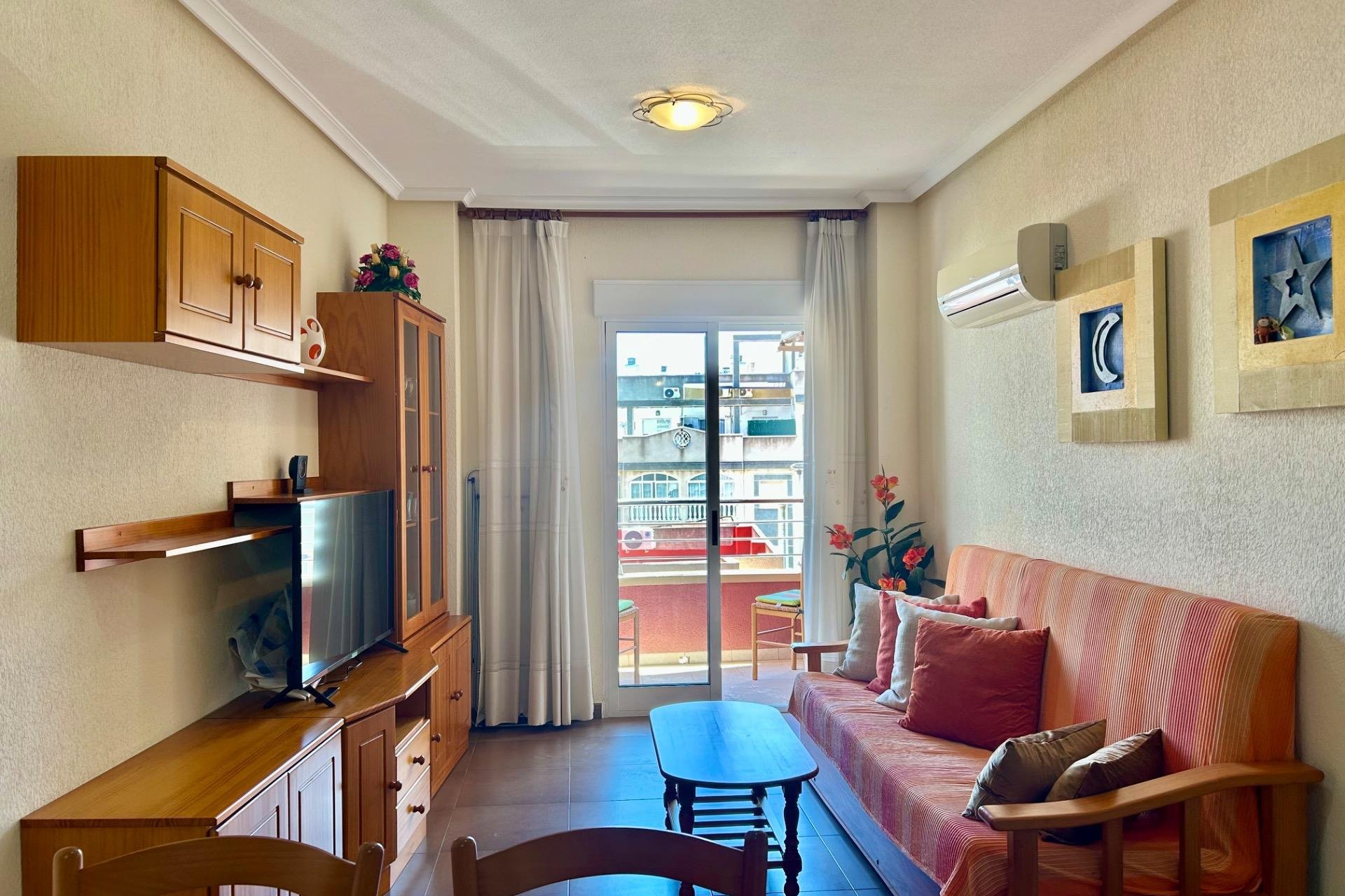 Revânzare - Apartament -
Torrevieja - Centro