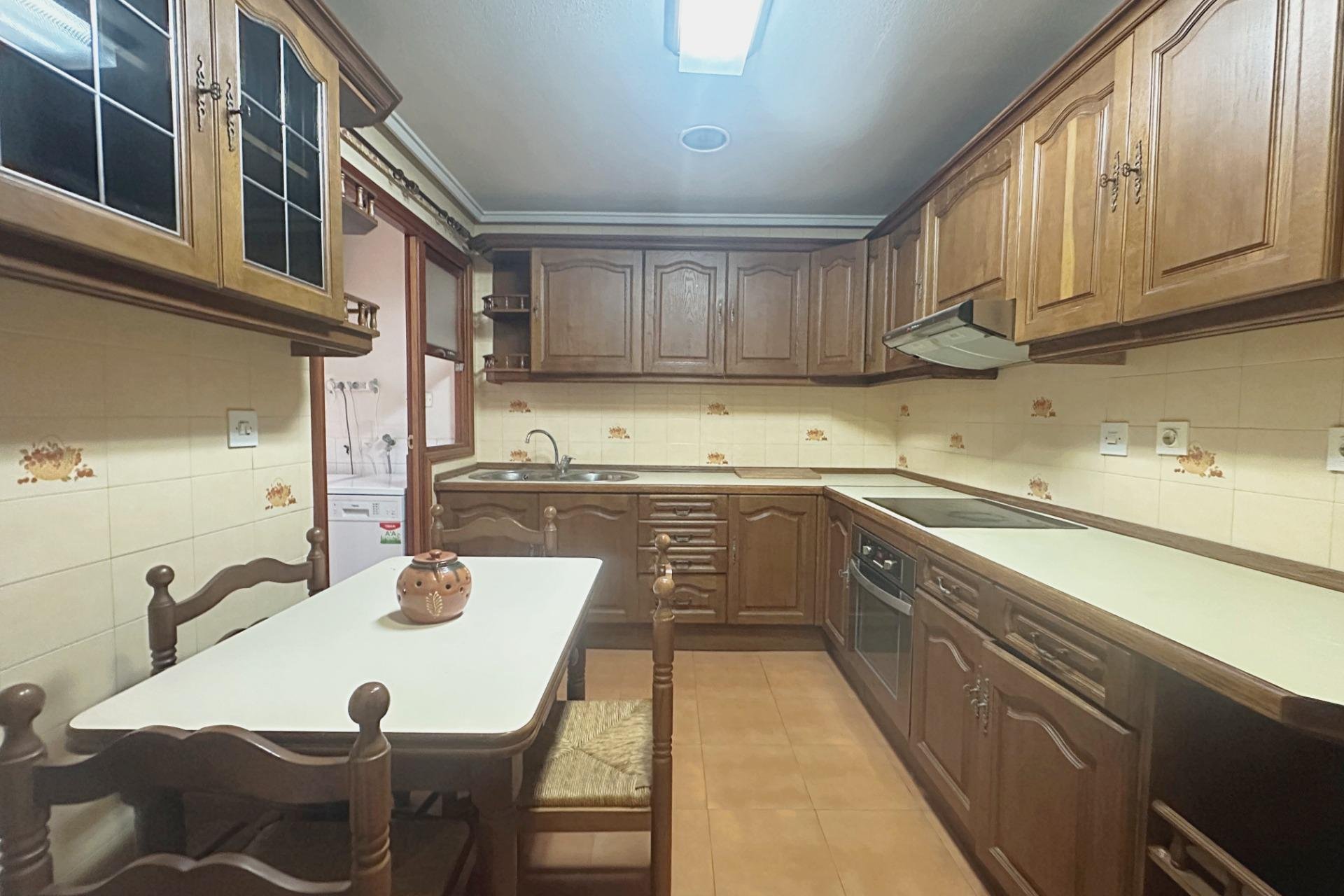 Revânzare - Apartament -
Torrevieja - Centro