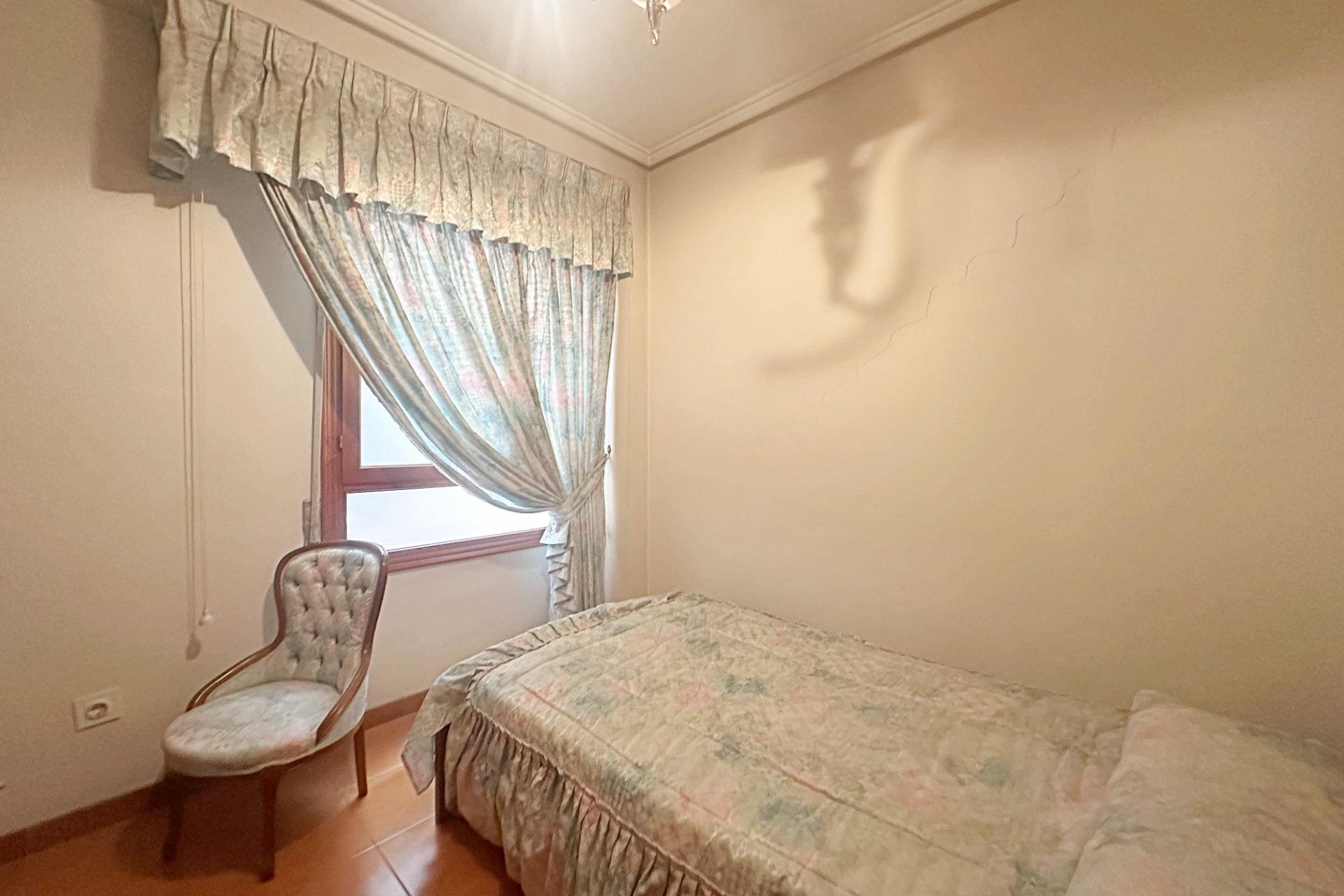 Revânzare - Apartament -
Torrevieja - Centro