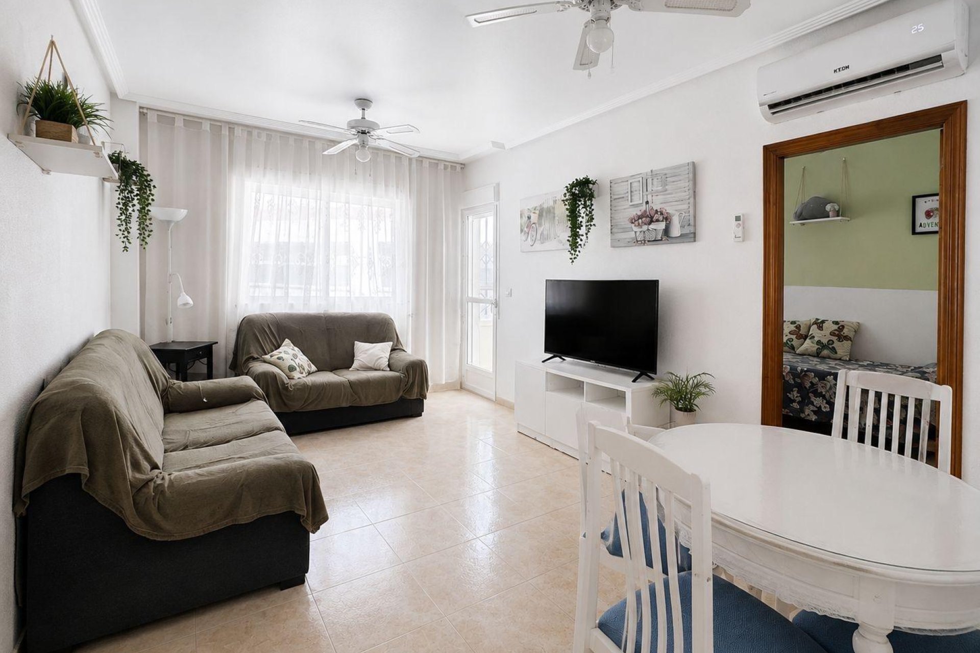 Revânzare - Apartament -
Torrevieja - Centro