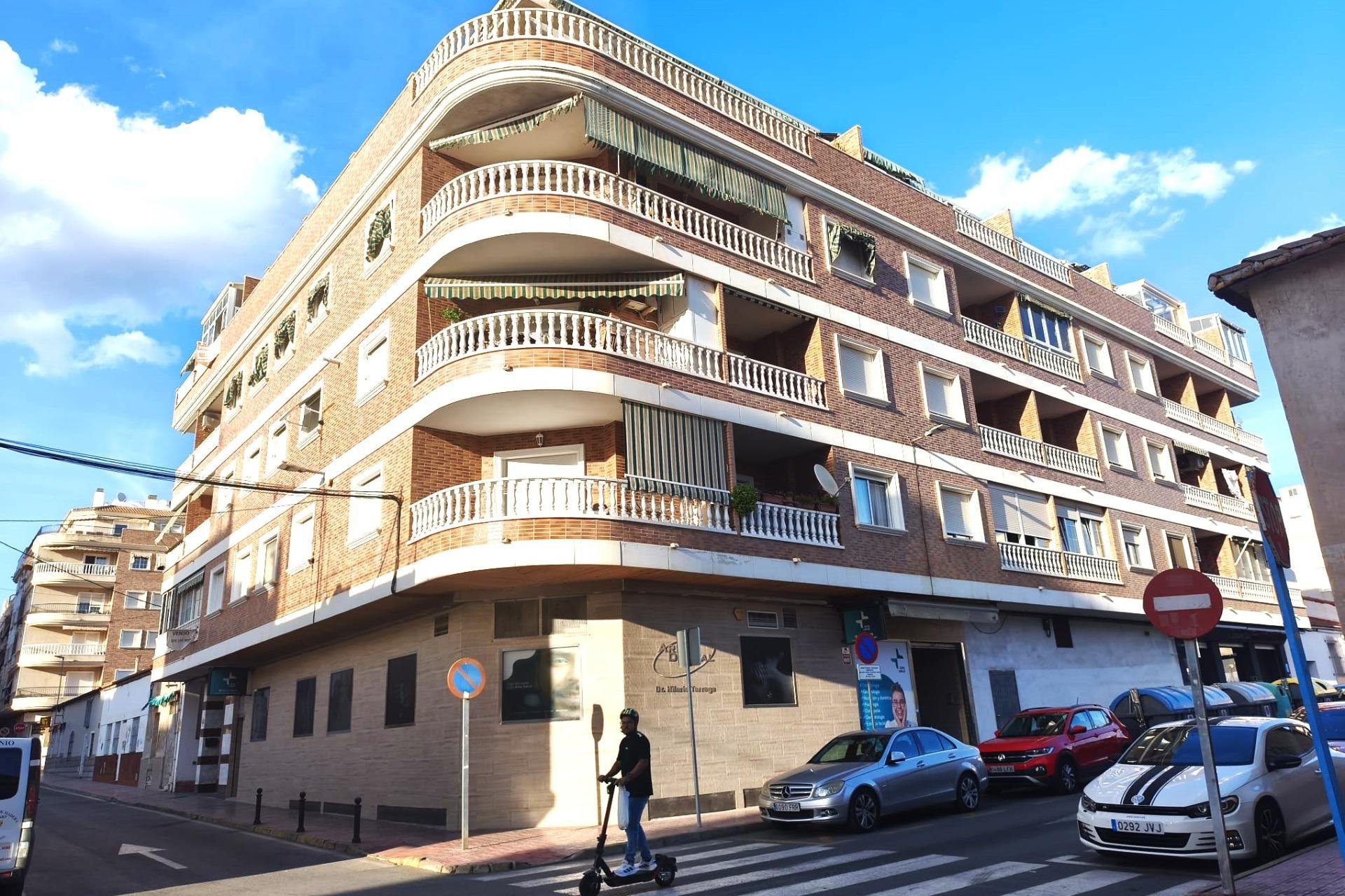 Revânzare - Apartament -
Torrevieja - Centro