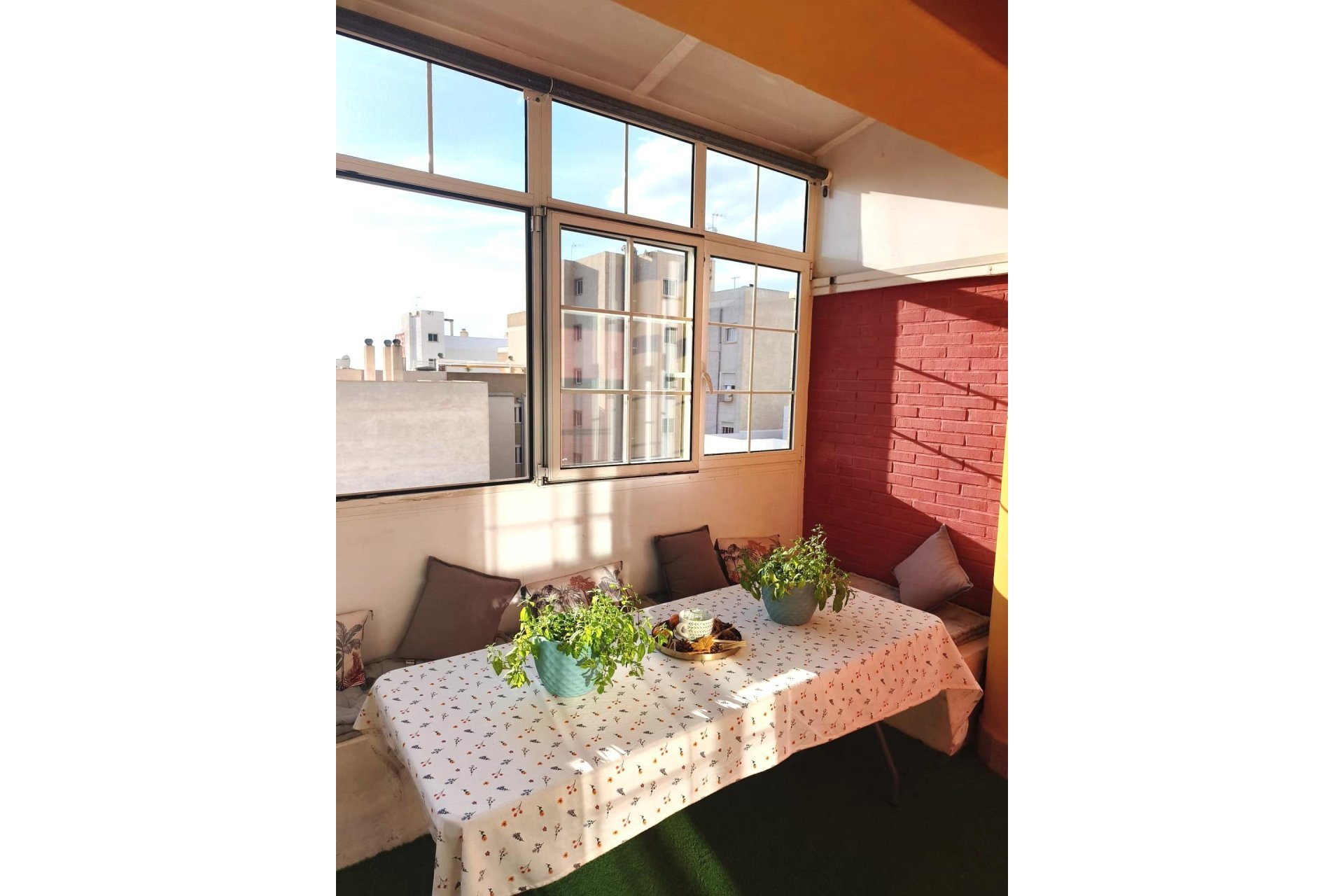 Revânzare - Apartament -
Torrevieja - Centro