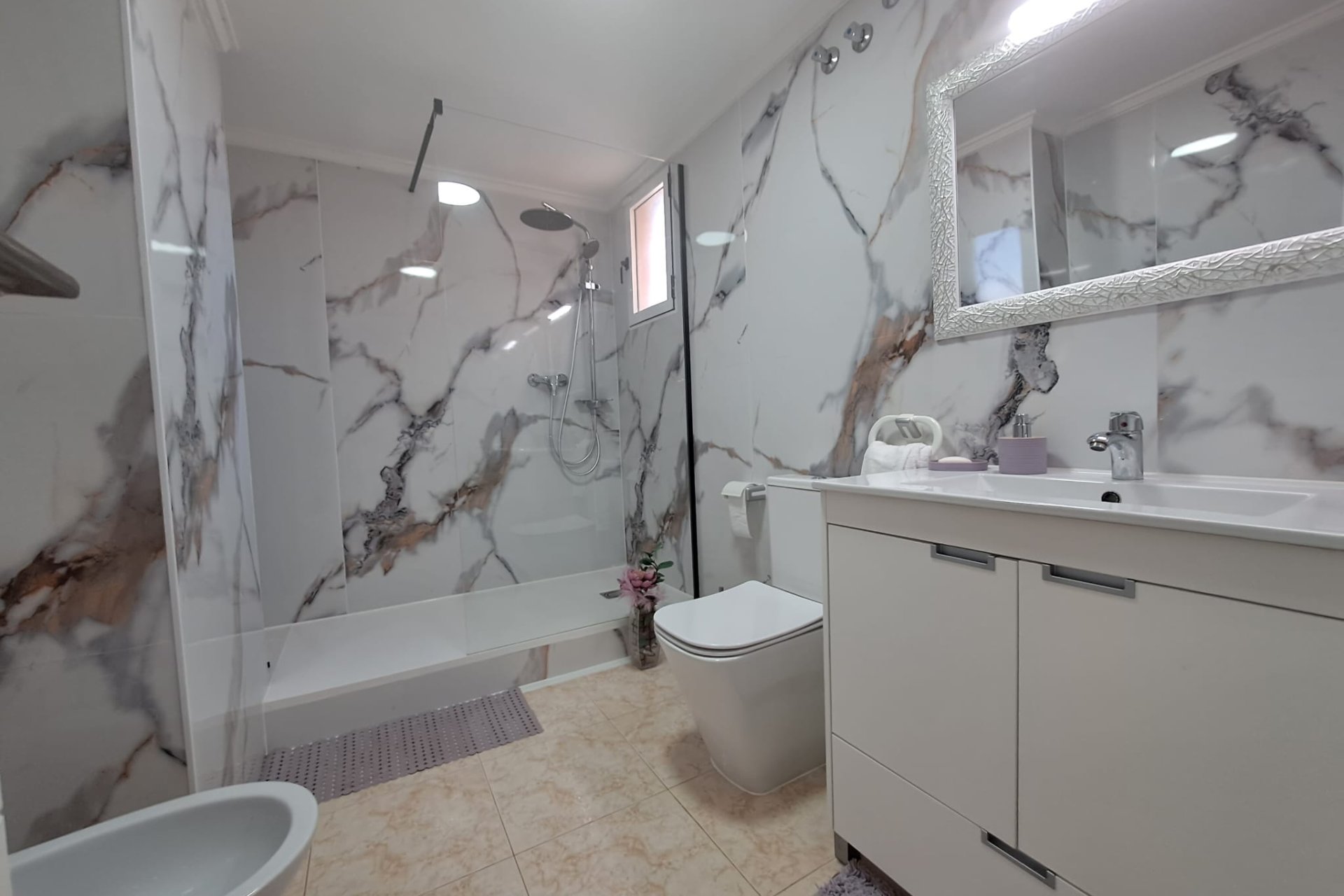 Revânzare - Apartament -
Torrevieja - Costa Blanca