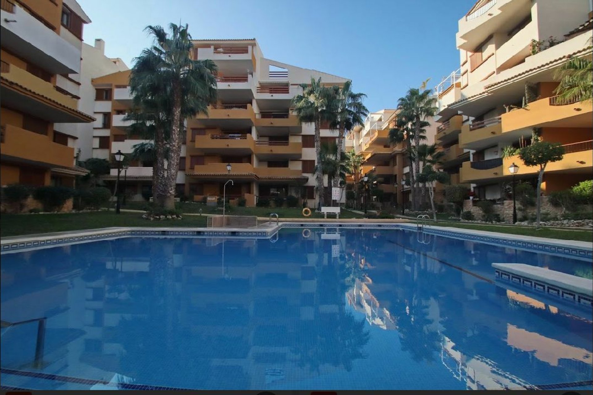 Revânzare - Apartament -
Torrevieja - Costa Blanca