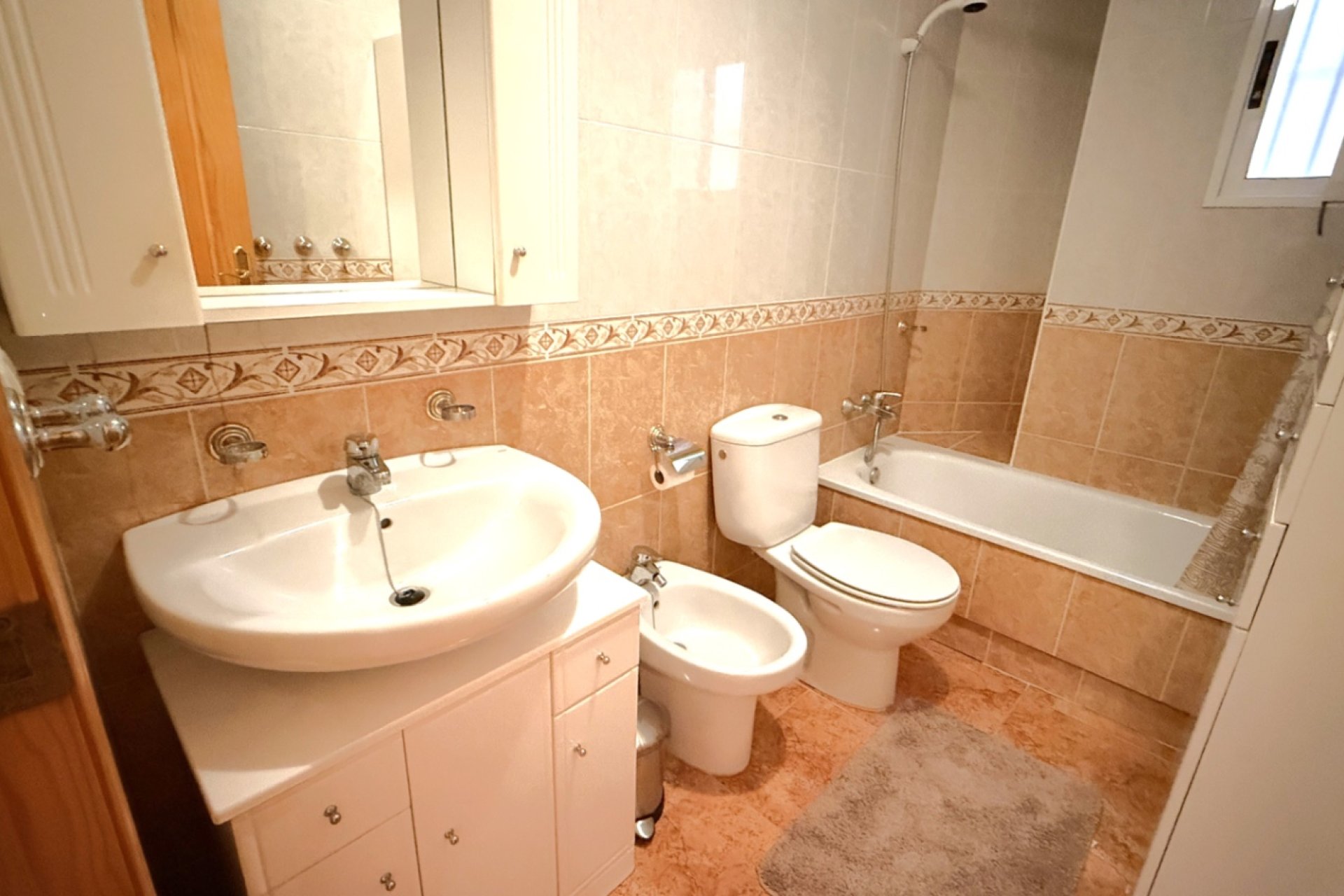 Revânzare - Apartament -
Torrevieja - Costa Blanca