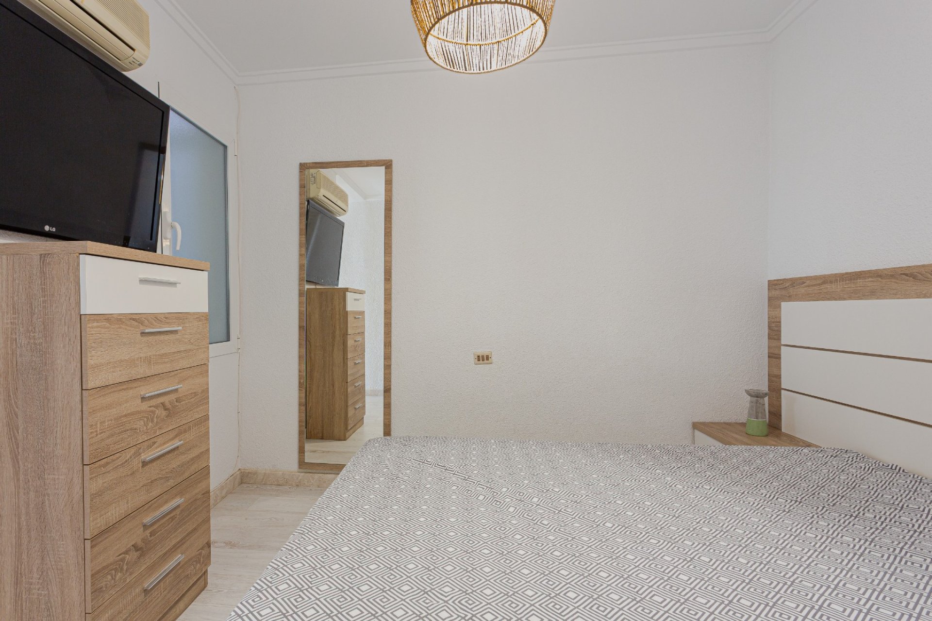 Revânzare - Apartament -
Torrevieja - Costa Blanca