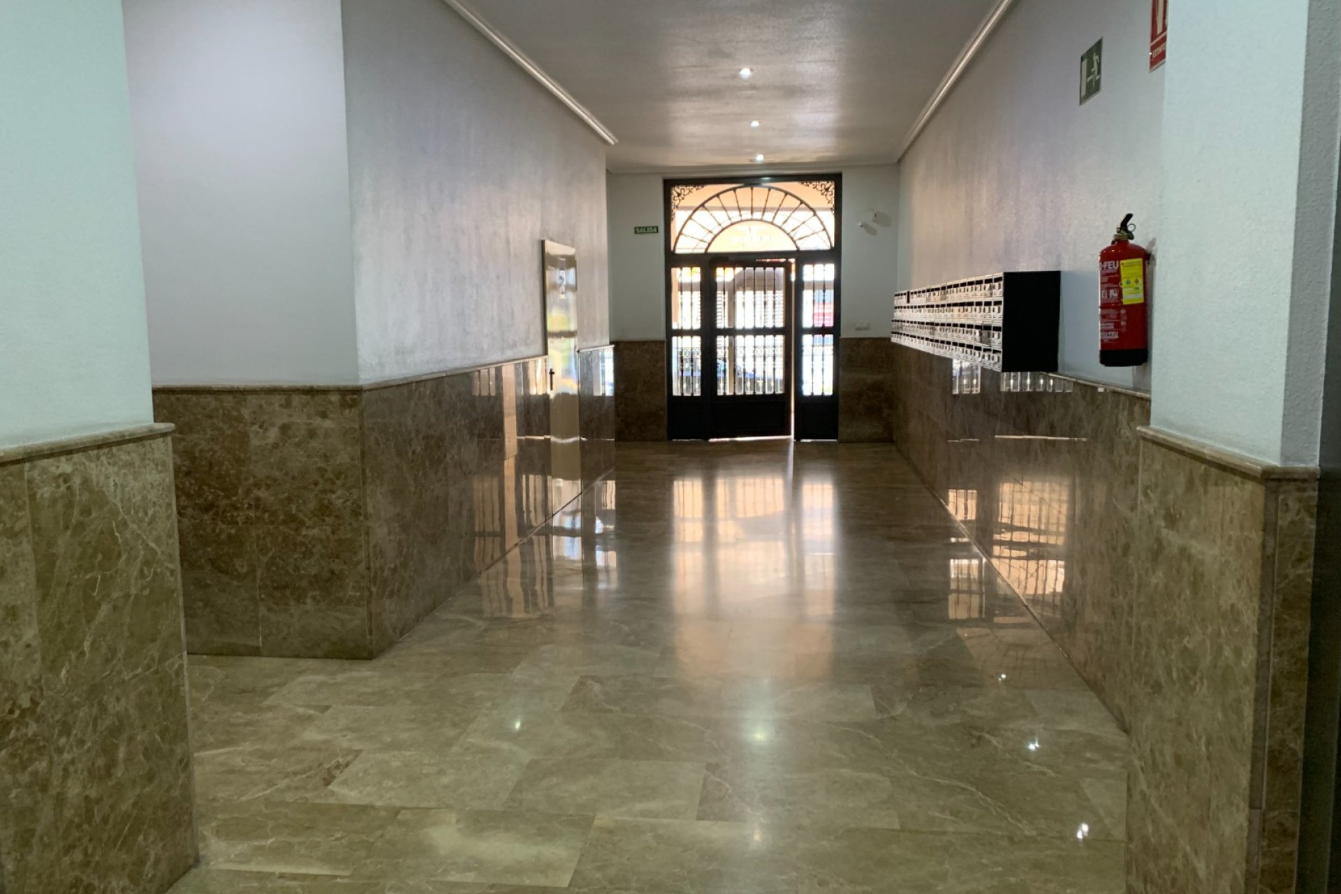 Revânzare - Apartament -
Torrevieja - Costa Blanca