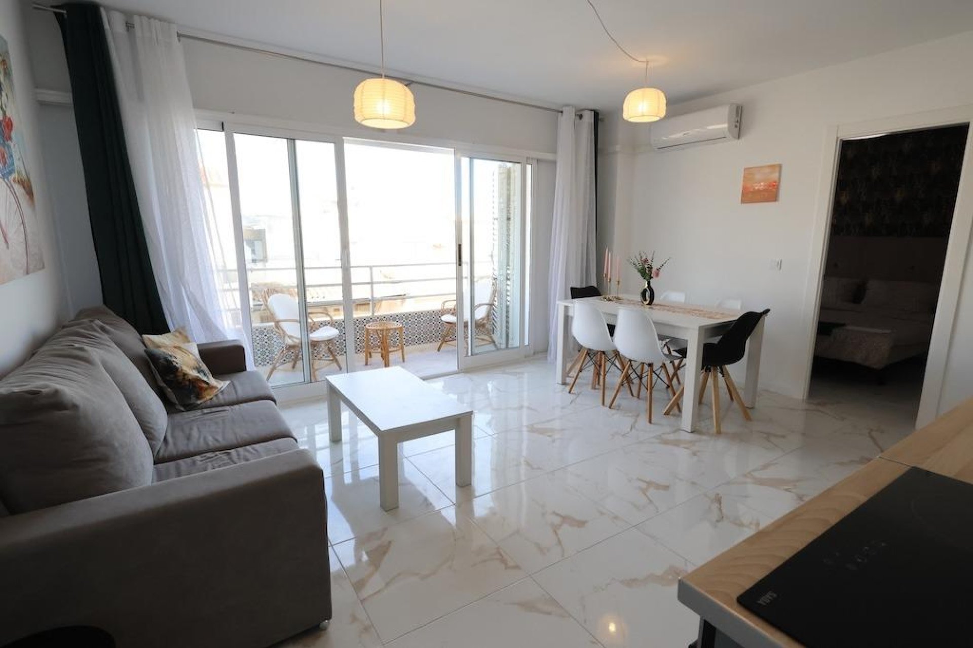 Revânzare - Apartament -
Torrevieja - Costa Blanca