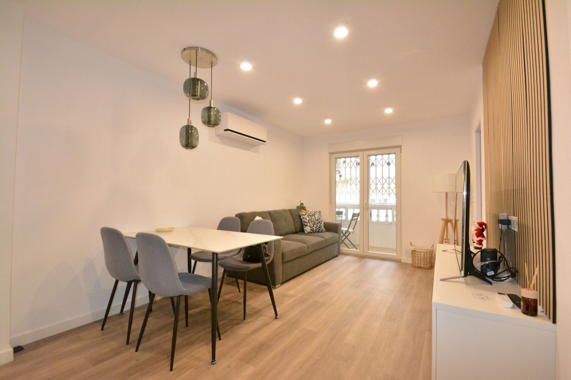 Revânzare - Apartament -
Torrevieja - Costa Blanca