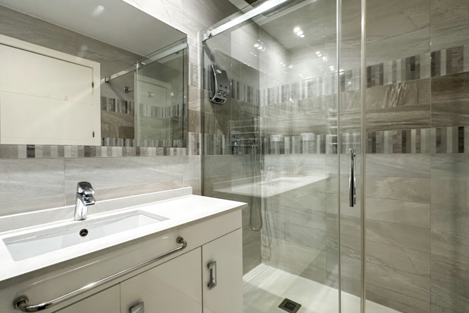 Revânzare - Apartament -
Torrevieja - Costa Blanca