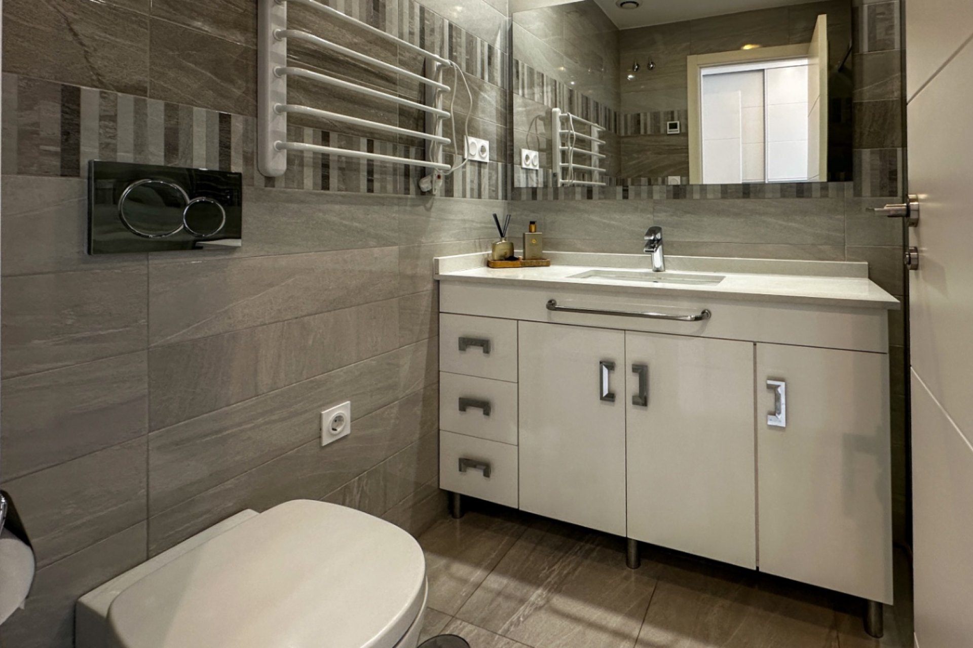 Revânzare - Apartament -
Torrevieja - Costa Blanca