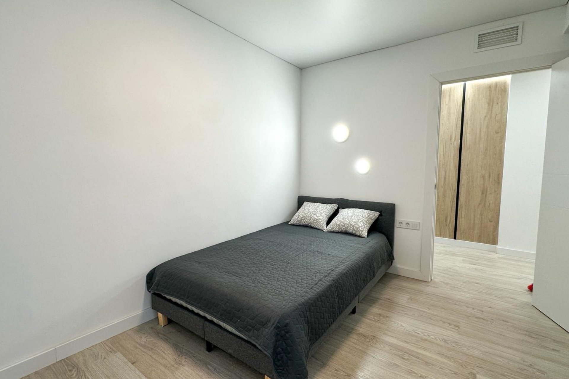 Revânzare - Apartament -
Torrevieja - Costa Blanca