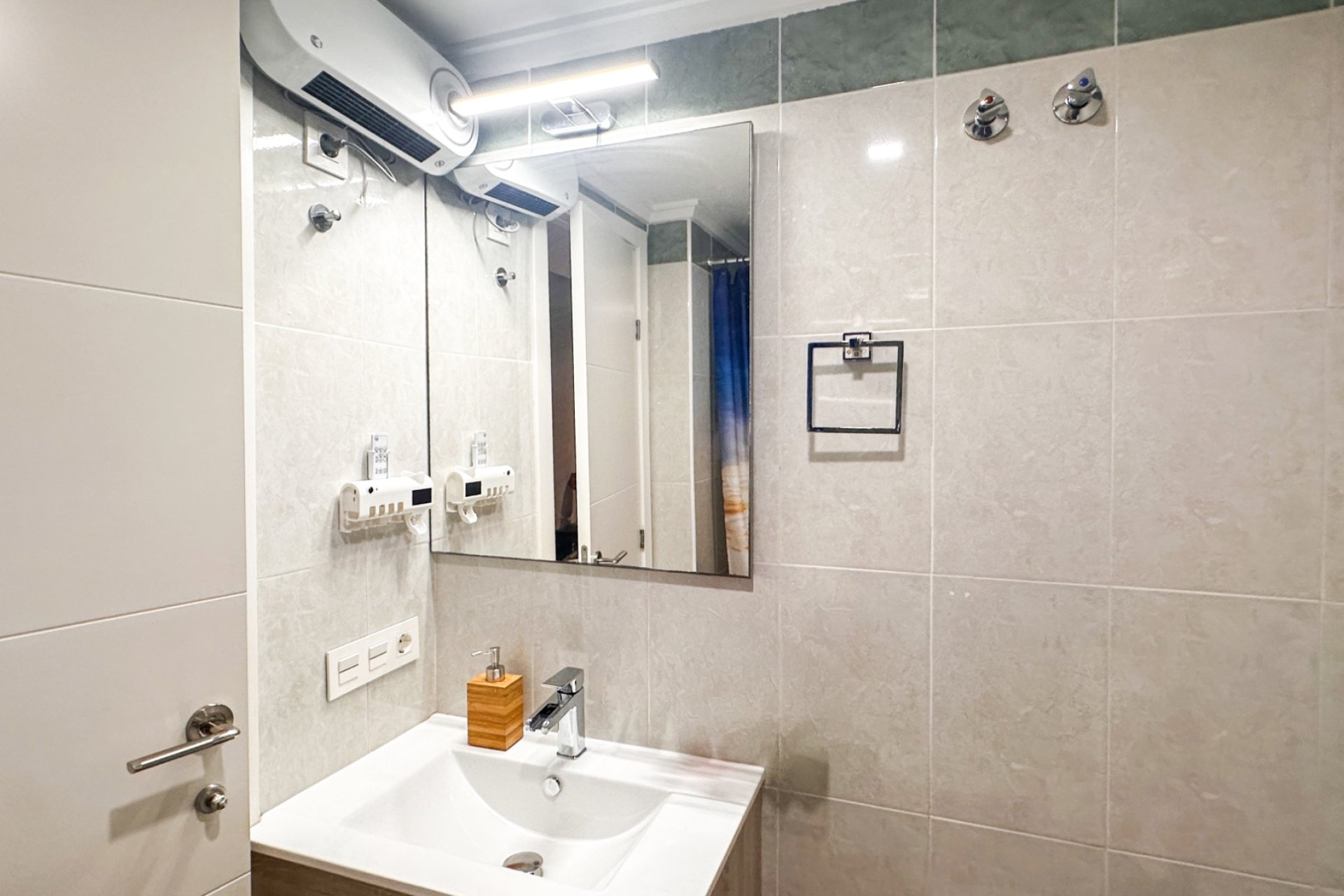 Revânzare - Apartament -
Torrevieja - Costa Blanca