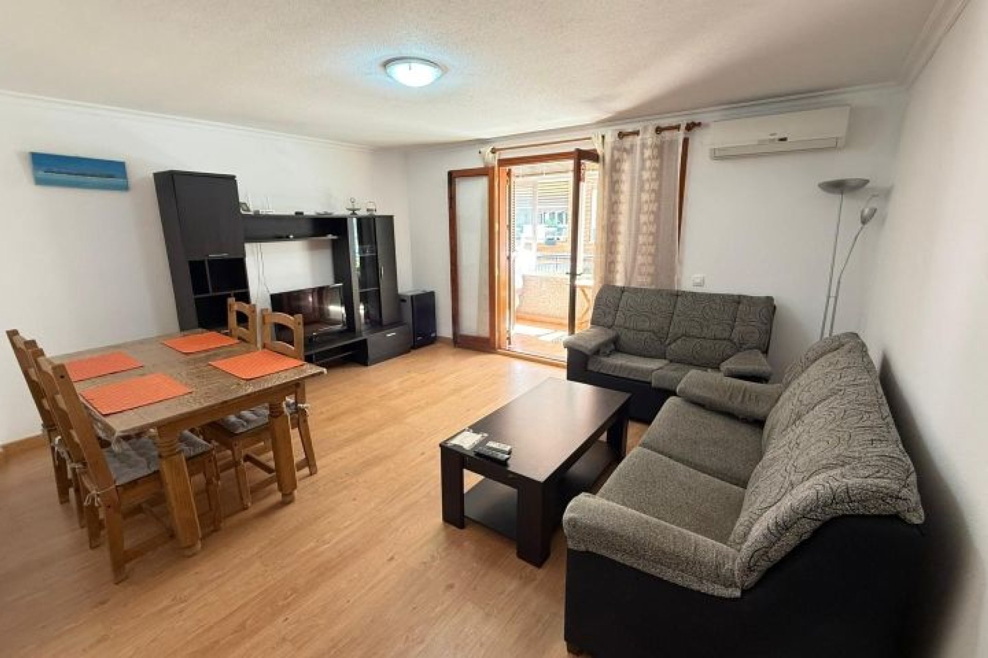 Revânzare - Apartament -
Torrevieja - Costa Blanca