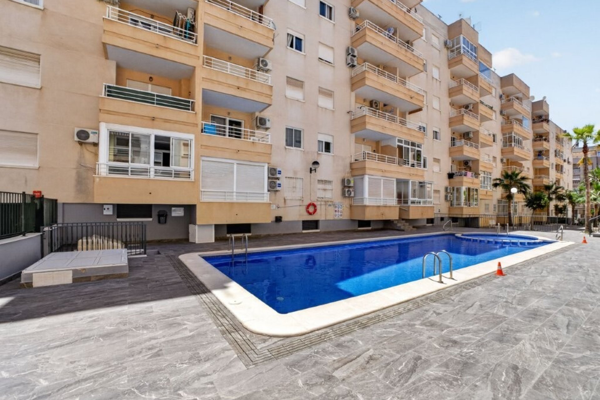 Revânzare - Apartament -
Torrevieja - Costa Blanca