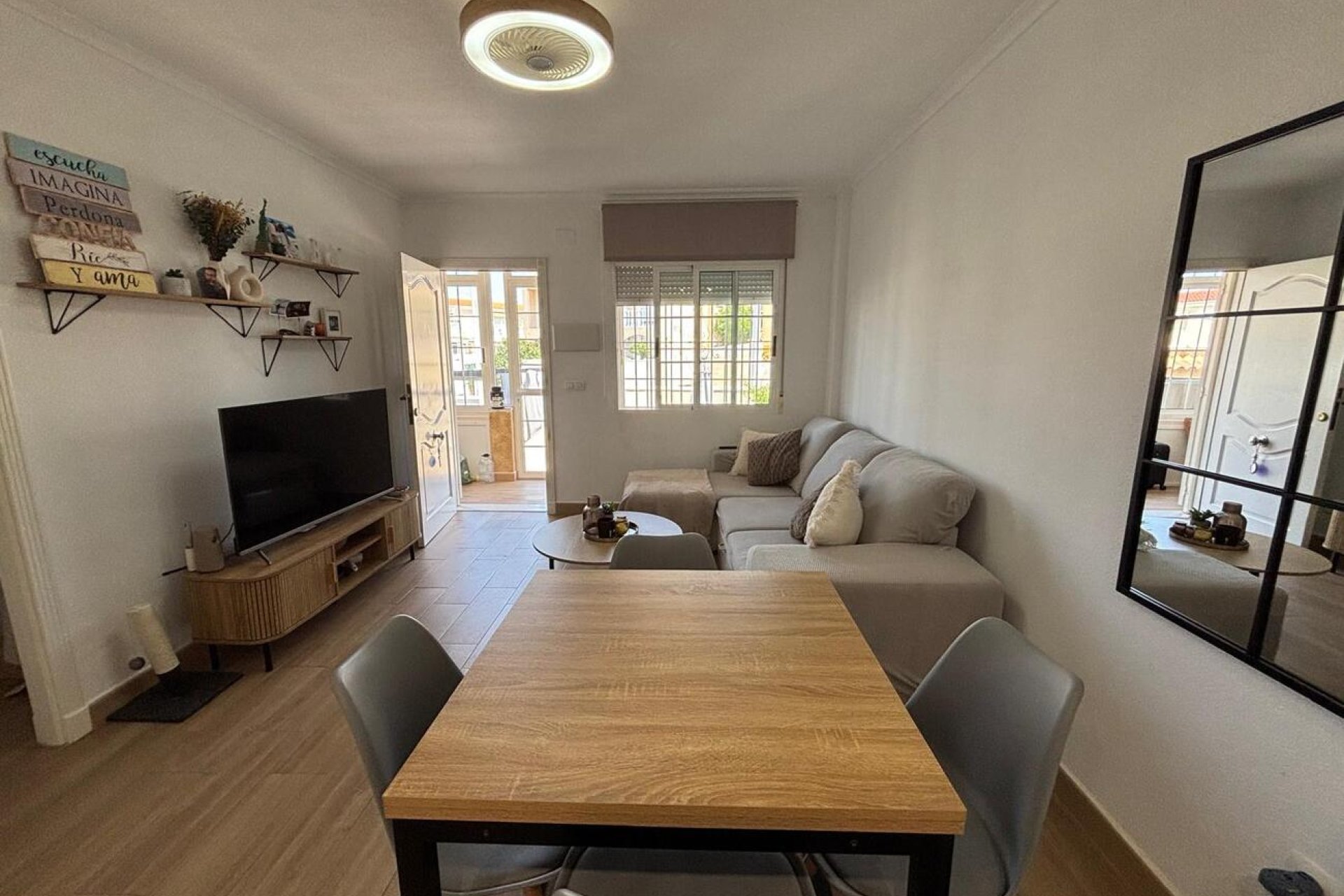 Revânzare - Apartament -
Torrevieja - Costa Blanca