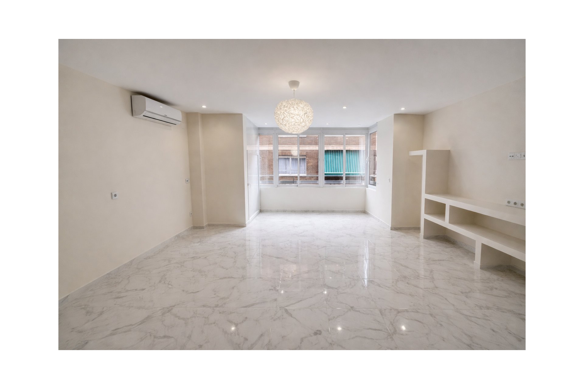 Revânzare - Apartament -
Torrevieja - Costa Blanca