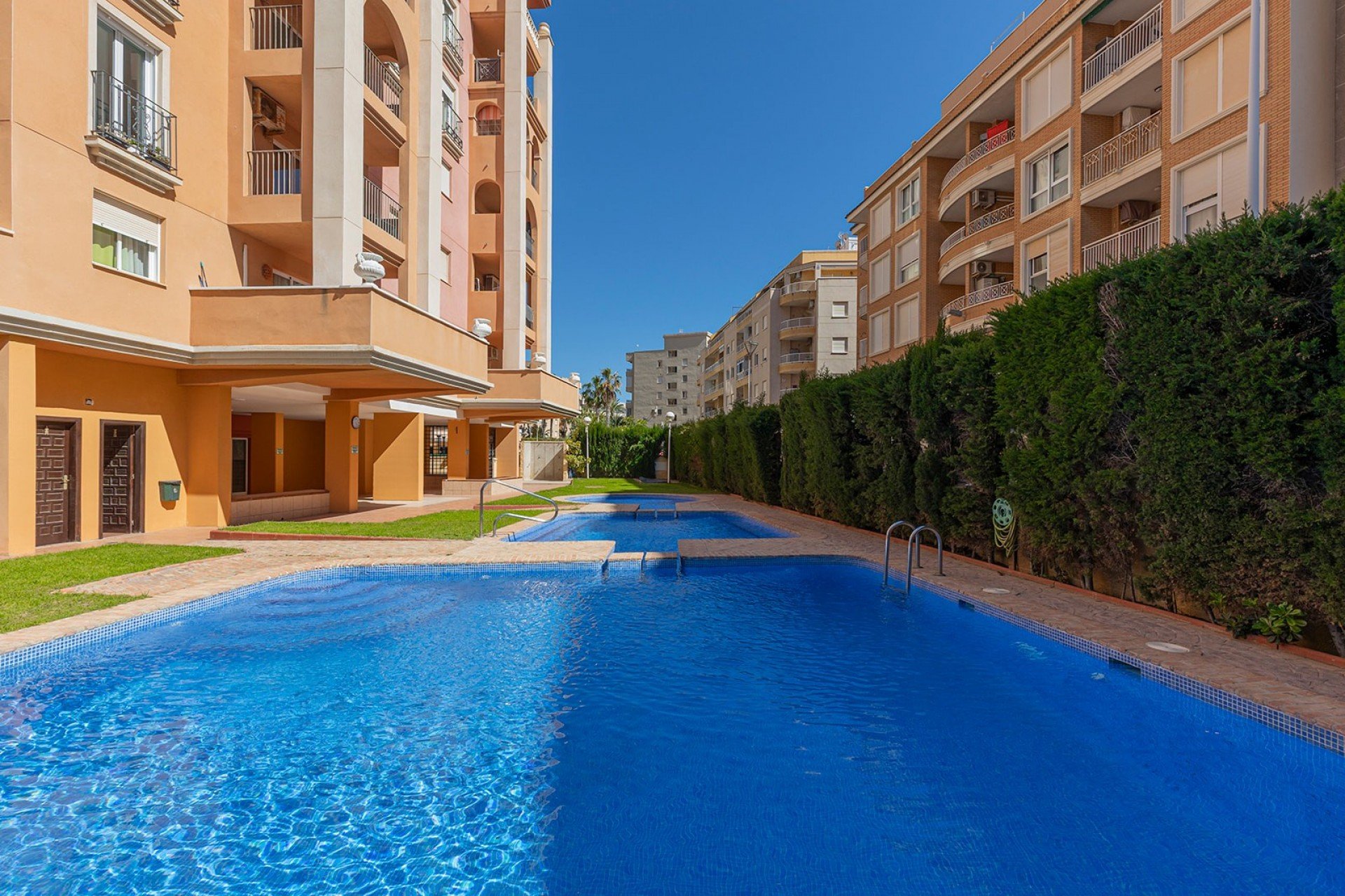 Revânzare - Apartament -
Torrevieja - Costa Blanca