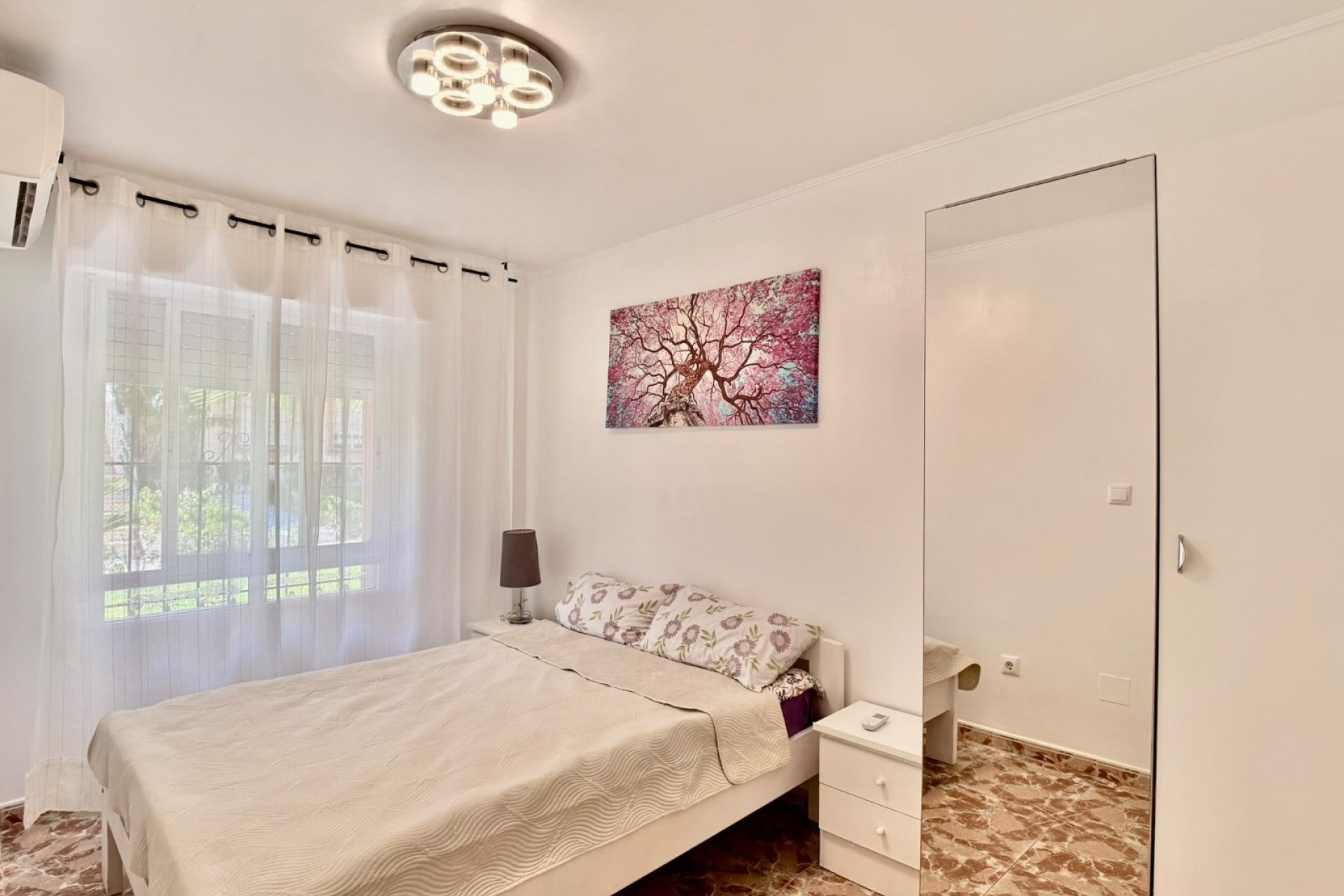 Revânzare - Apartament -
Torrevieja - Costa Blanca